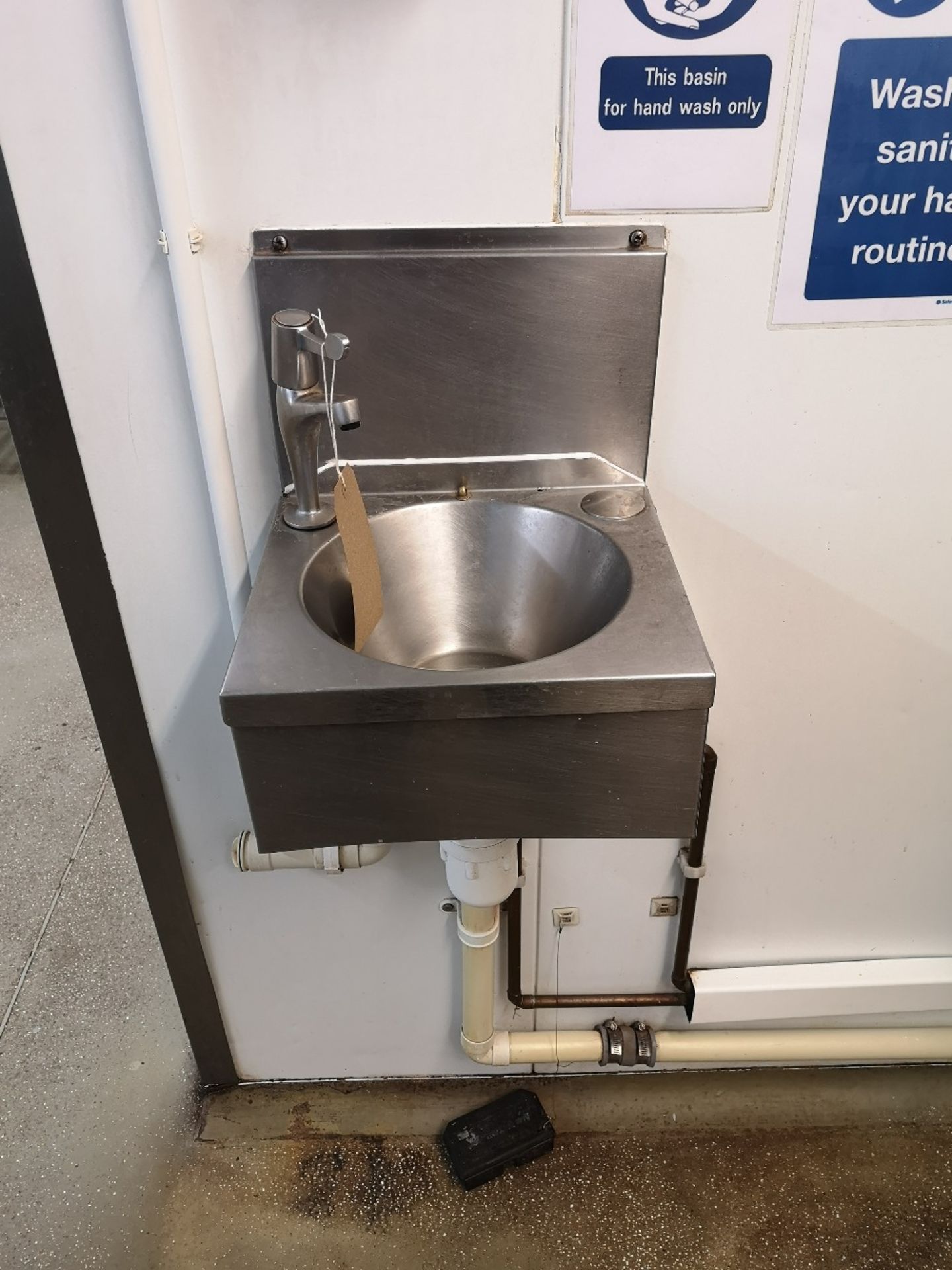 Stainless Steel Wall Fixed Hand Wash Basin