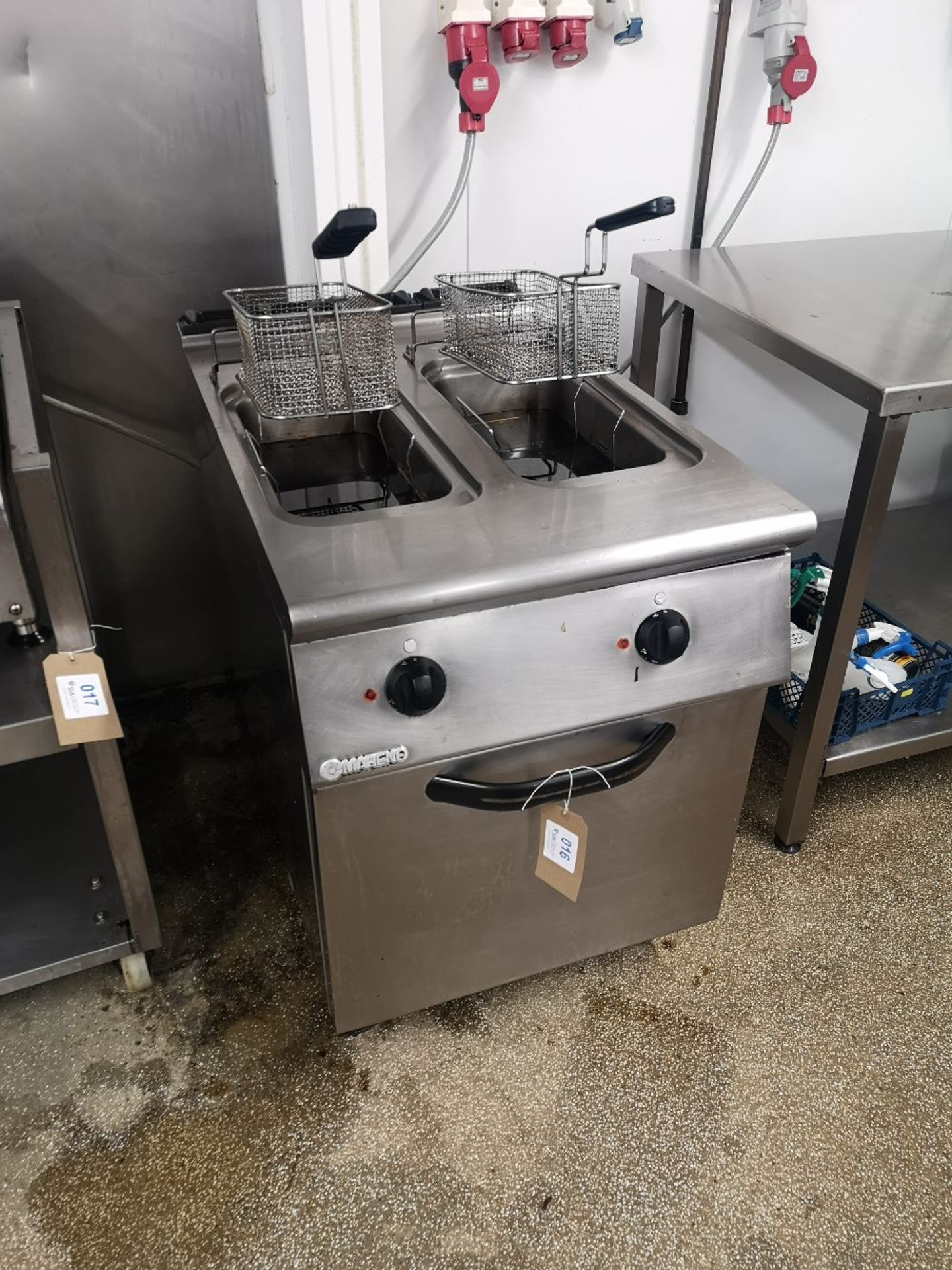 Mareno Twin Tank Twin Basket Heavy Duty Fryer