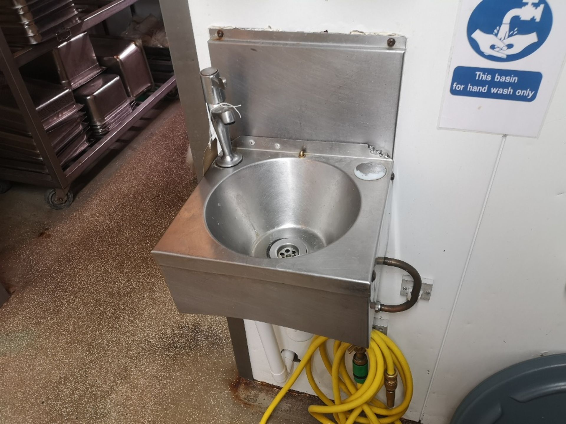 Wall Fixed Stainless Steel Sink Basin