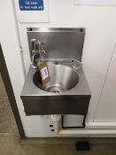 Stainless Steel Wall Fixed Hand Wash Basin