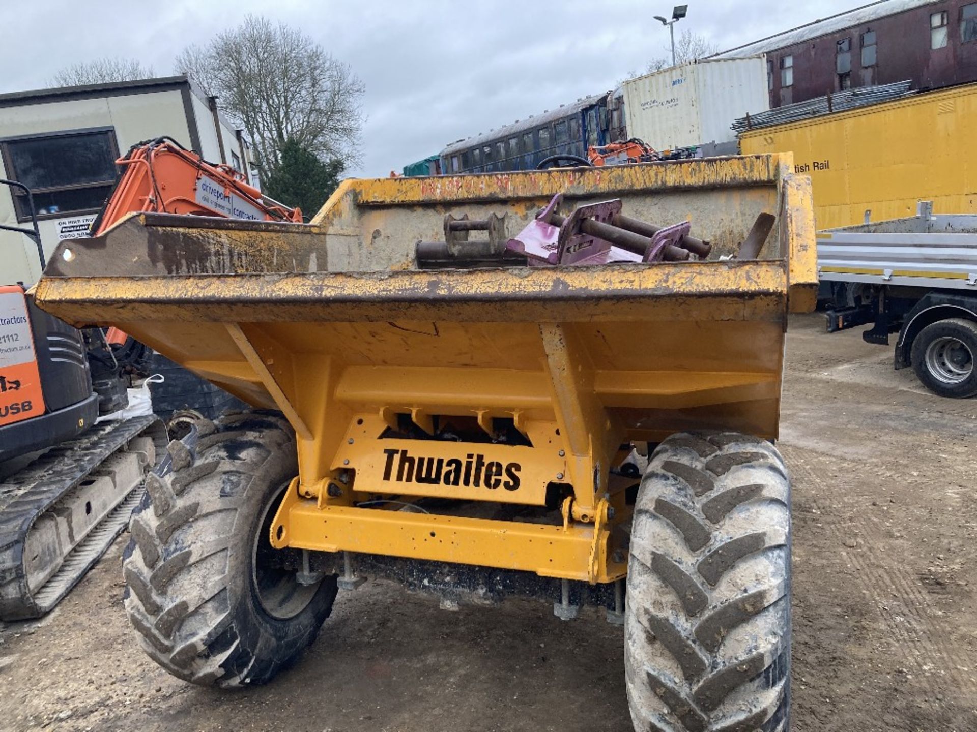 2018 Thwaites 9T forward tip 4X4 Dumper - Image 3 of 11