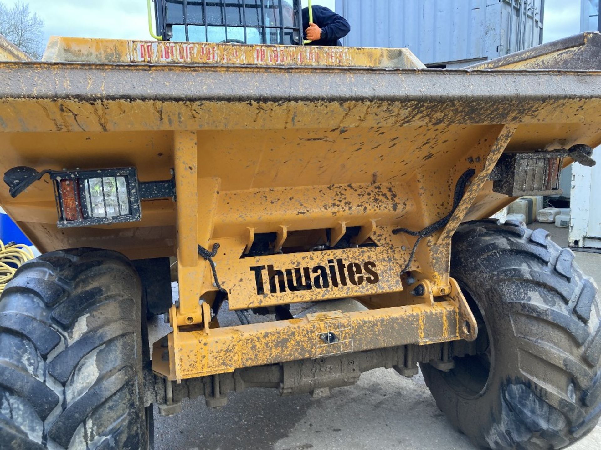 2019 Thwaites 9T forward tip Cabbed 4X4 Dumper - Image 12 of 19