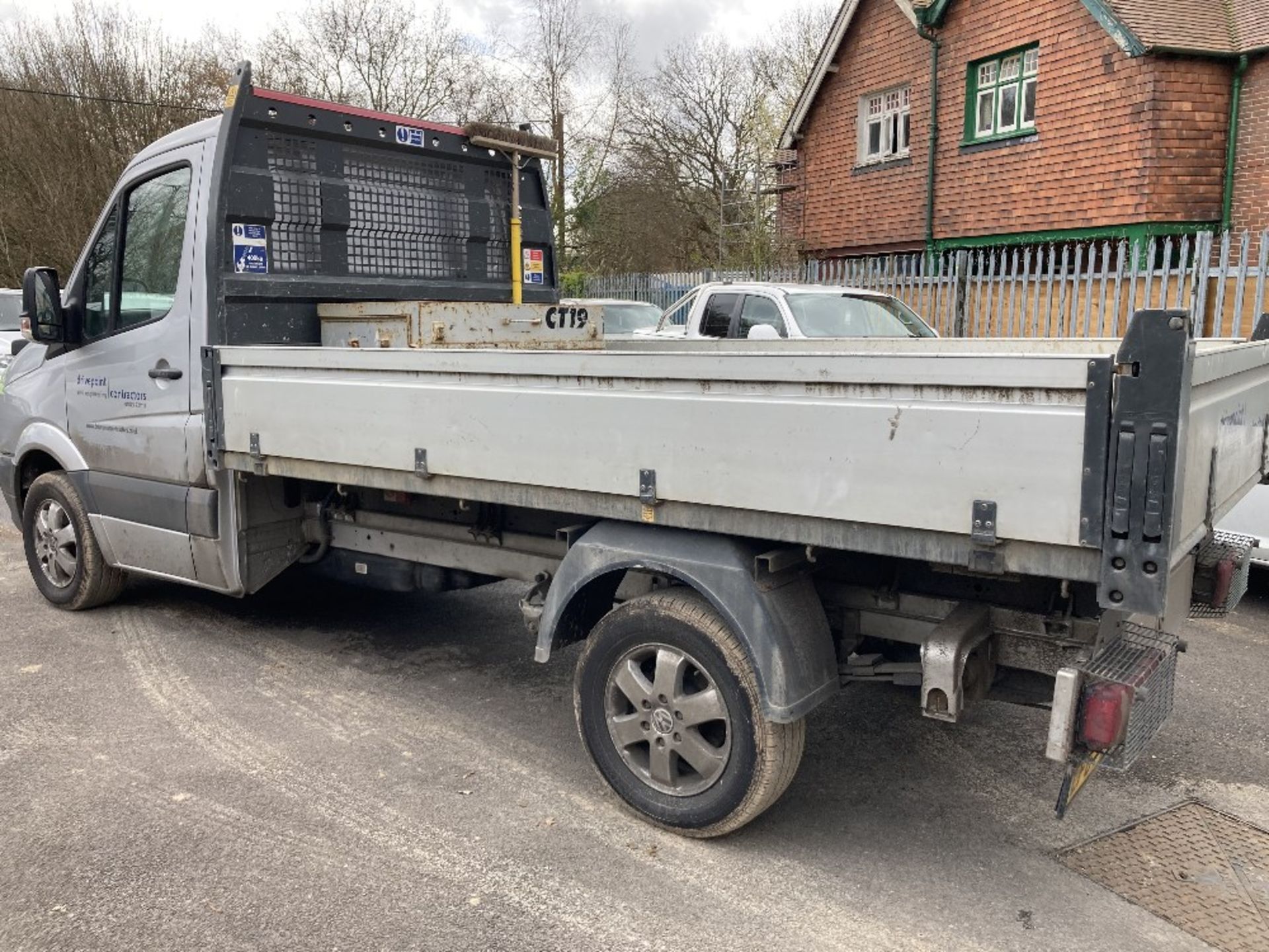 2017 Volkswagen Crafter CR35 TDI Bmt Dropside Tipper - Image 5 of 19
