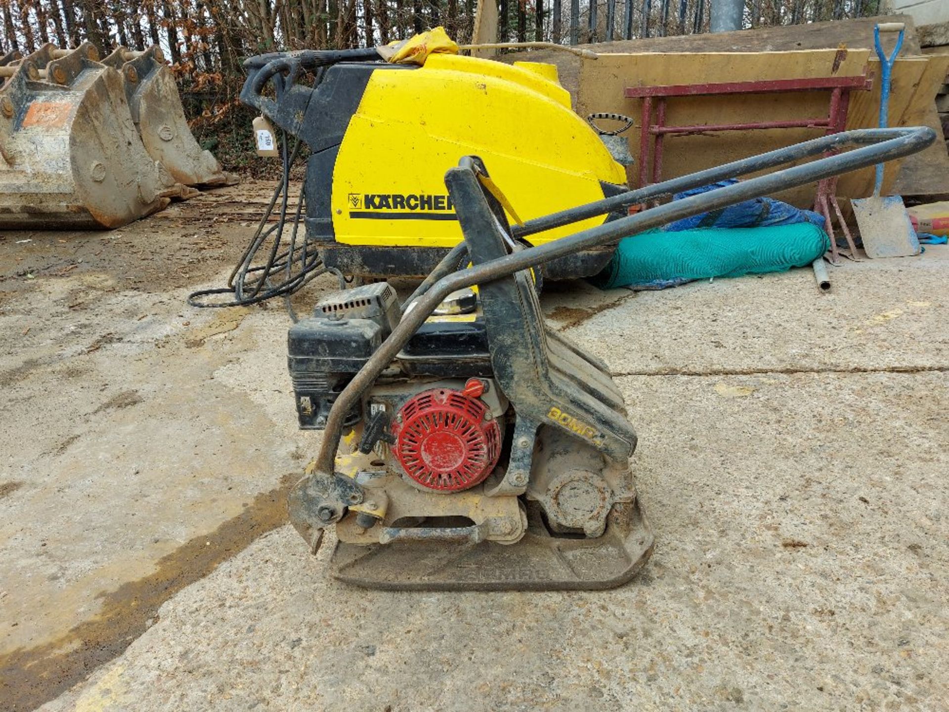 Bomag BP10/35 Petrol Vibratory Compactor Plate 350mm