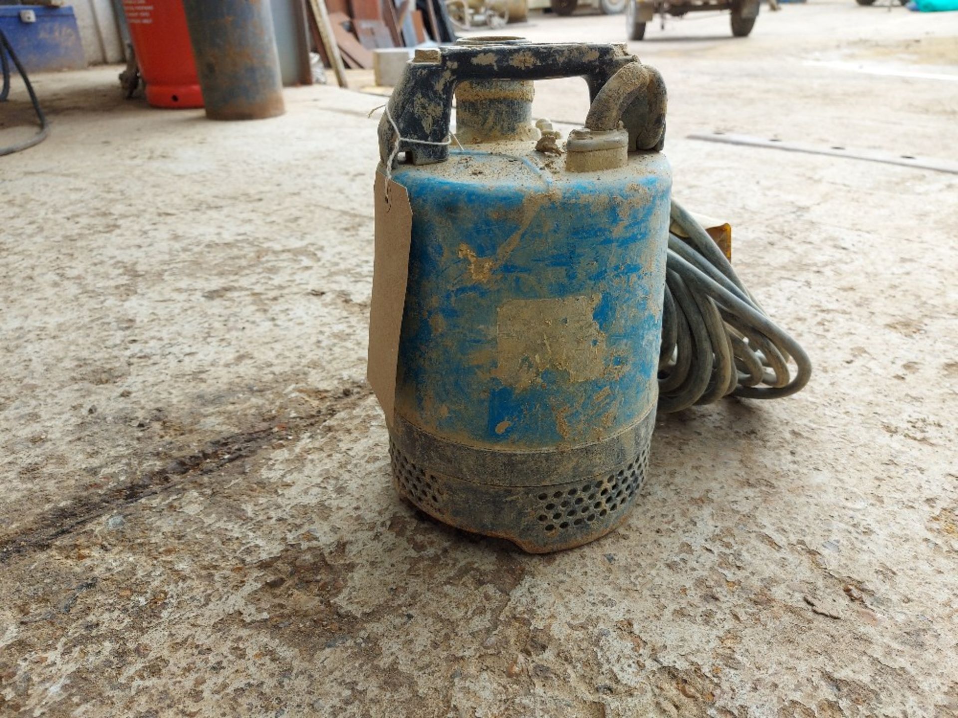 Tsurumi Submersible 2" Pump LB-480 110V - Image 2 of 4