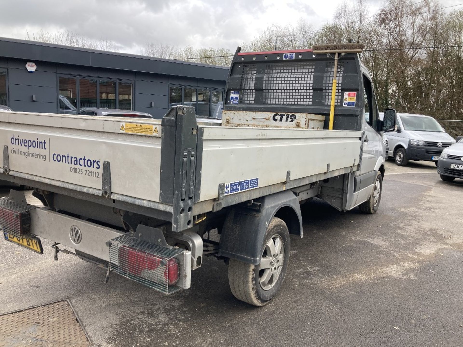 2017 Volkswagen Crafter CR35 TDI Bmt Dropside Tipper - Image 8 of 19
