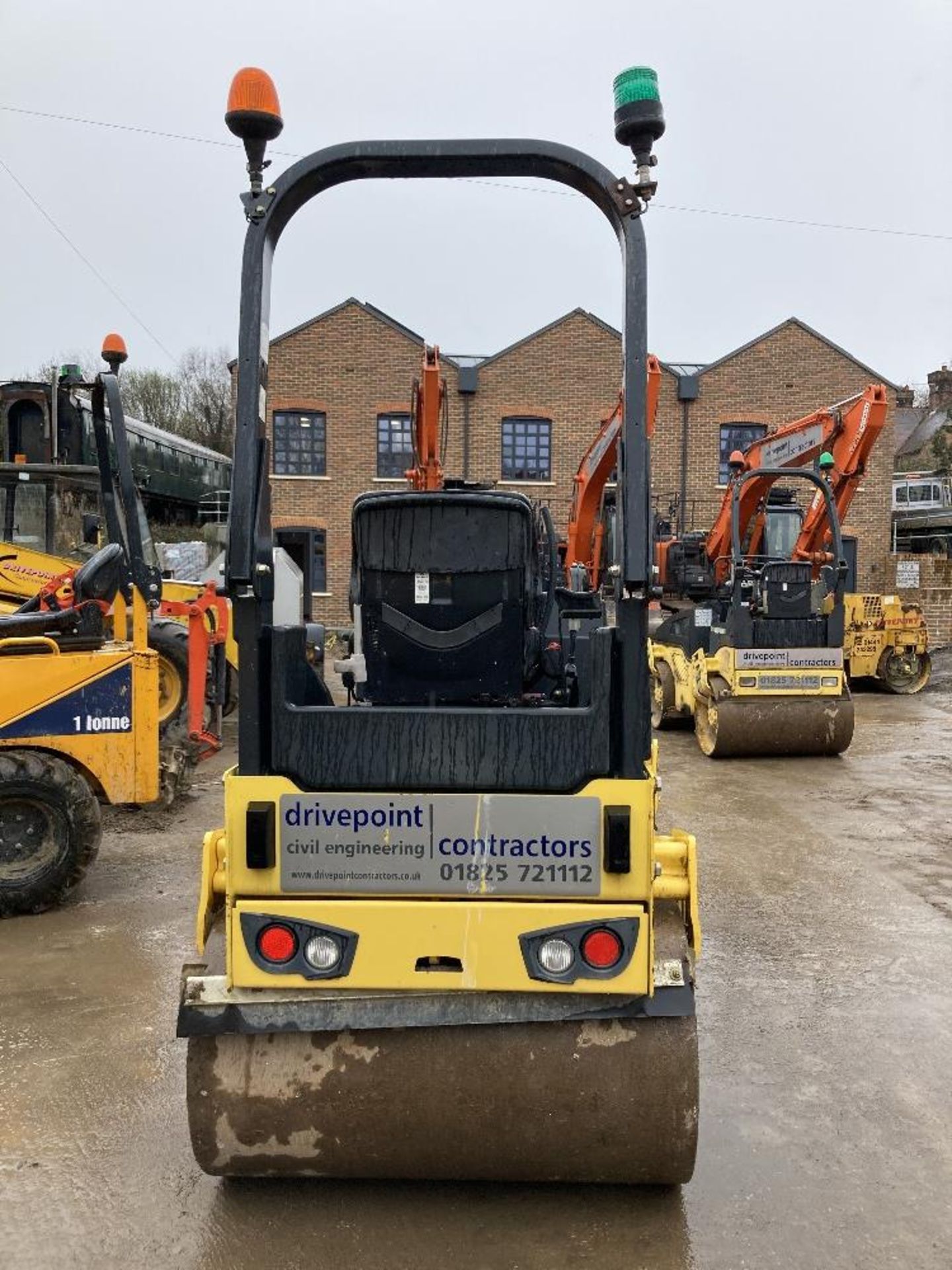 2016 Bomag BW120AD-5 Tandem Vibration Roller - Image 4 of 8