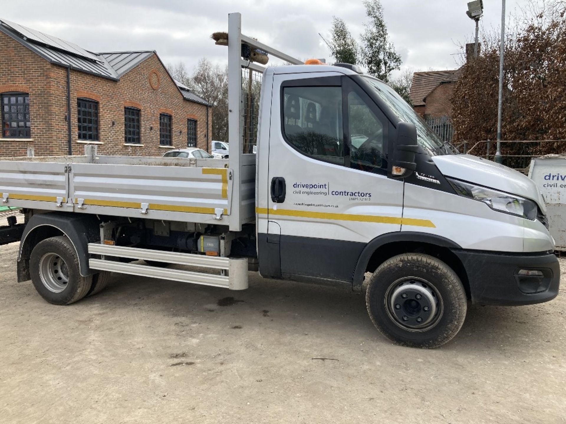 2020 Iveco Daily 72C18H Auto Dropside Tipper - Image 2 of 31