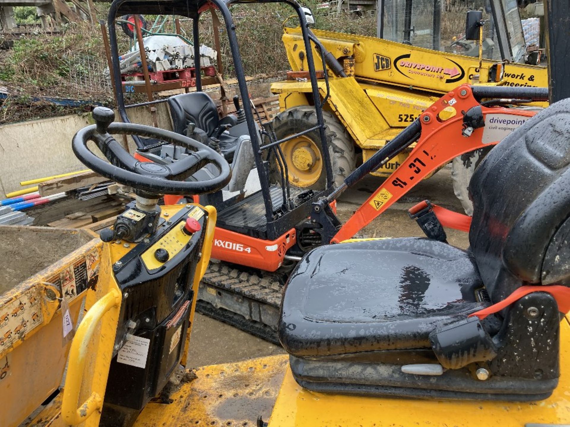 2017 Thwaites 1T 4x4 Swivel Dumper - Image 8 of 9