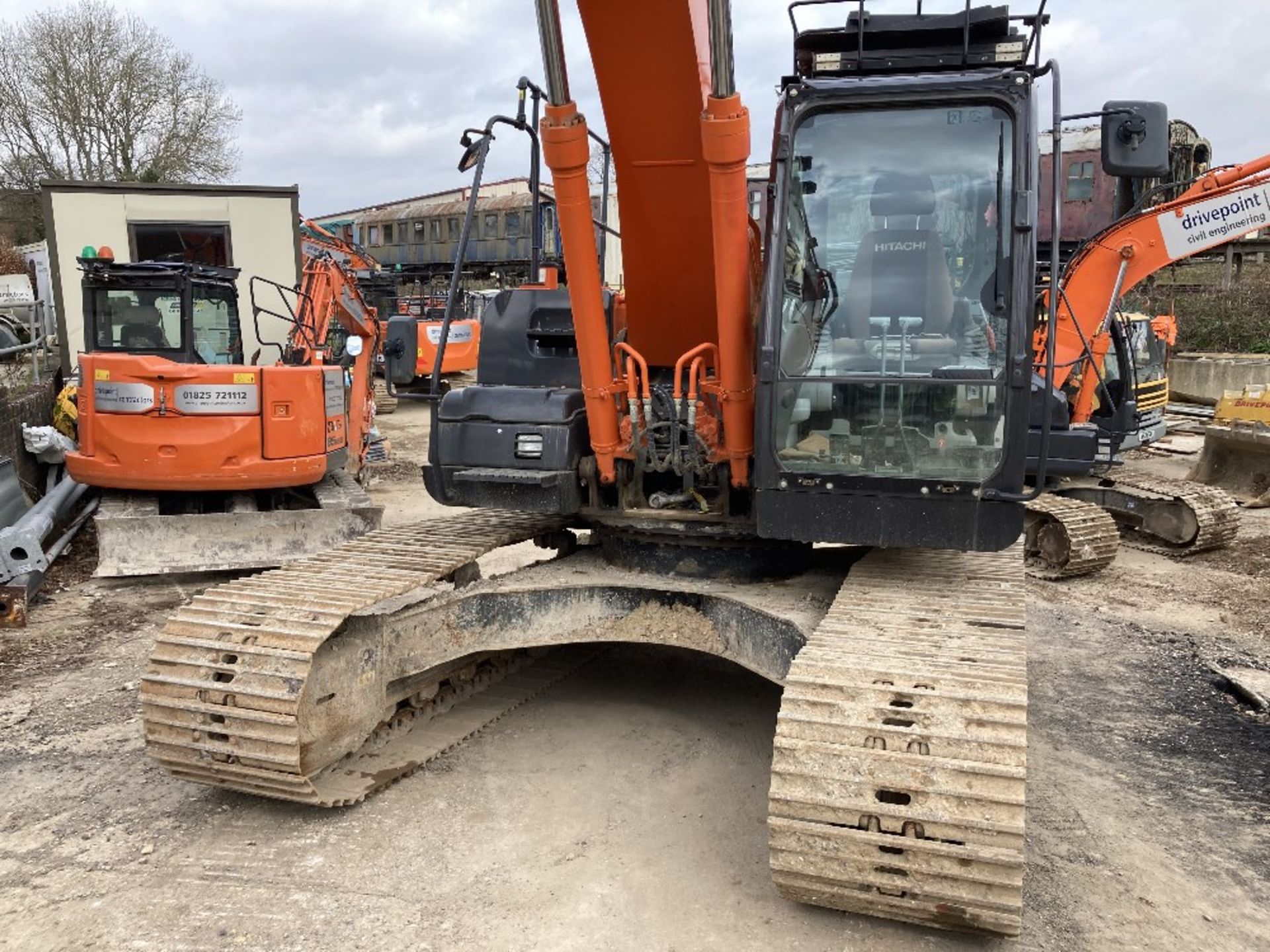 2016 Hitachi ZX210LC-5B Hydraulic Excavator - Image 3 of 30