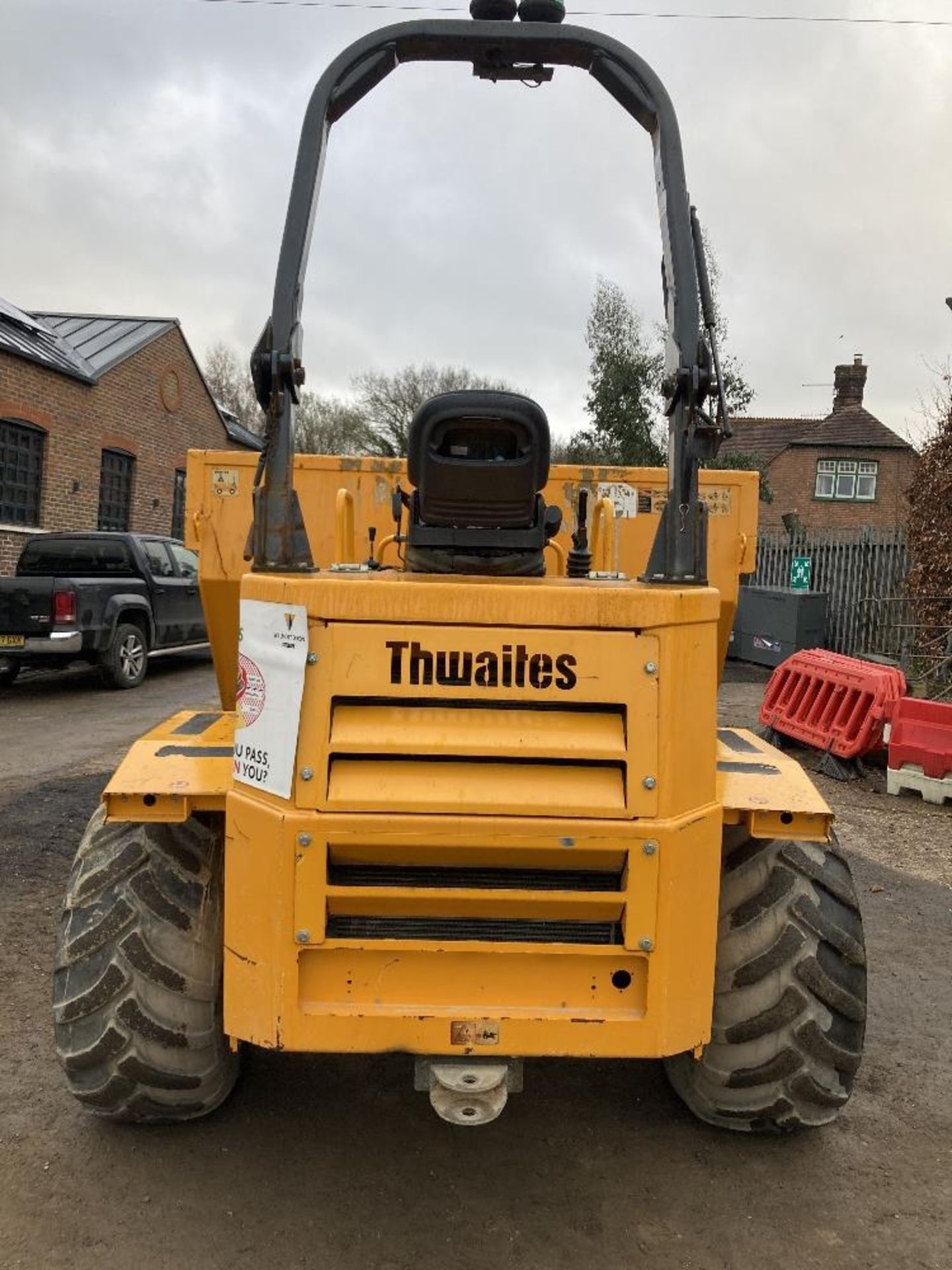 2016 Thwaites 9T forward tip 4X4 Dumper - Image 4 of 11