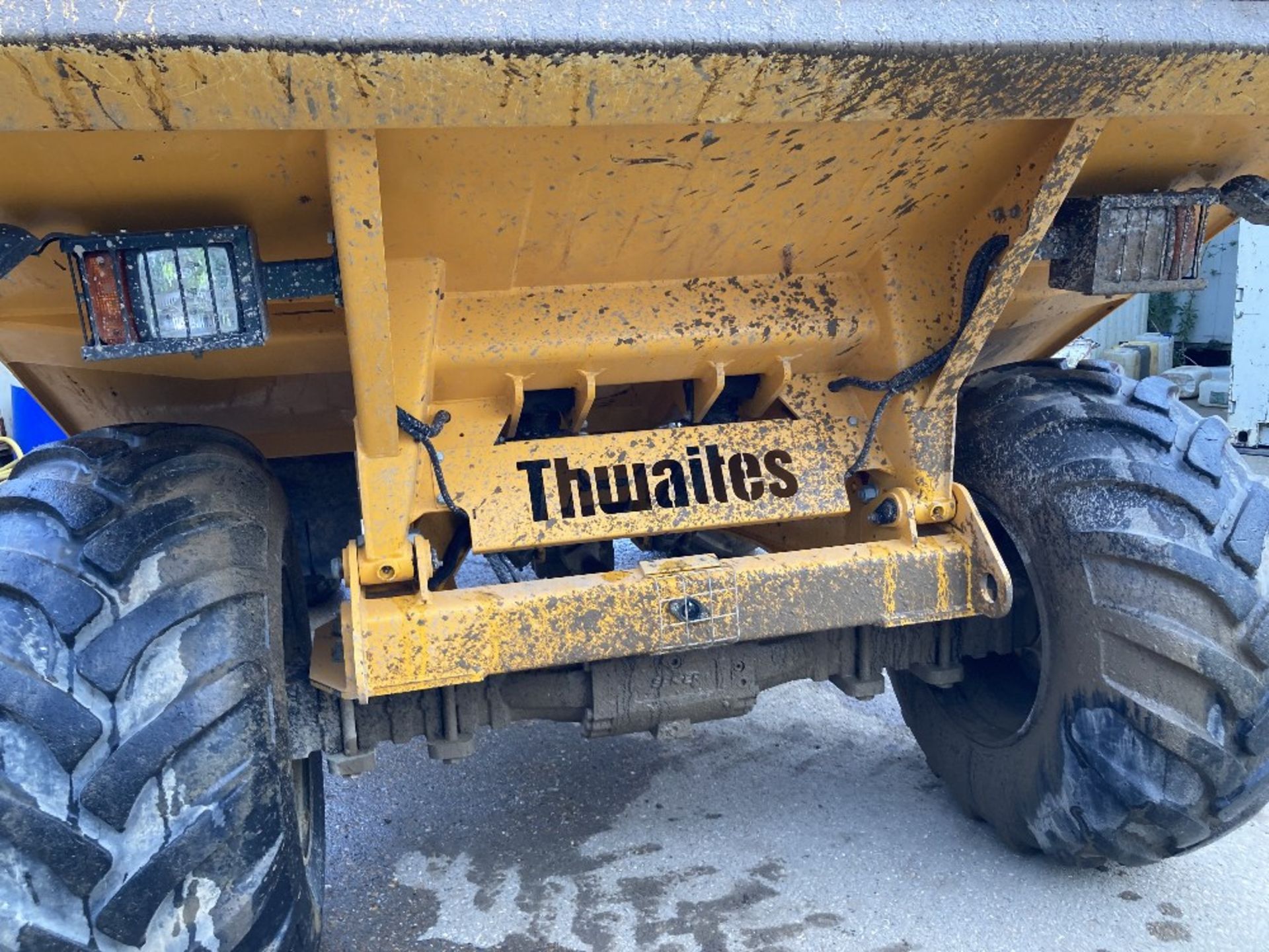 2019 Thwaites 9T forward tip Cabbed 4X4 Dumper - Image 13 of 19