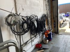 Quantity of hydraulic hoses