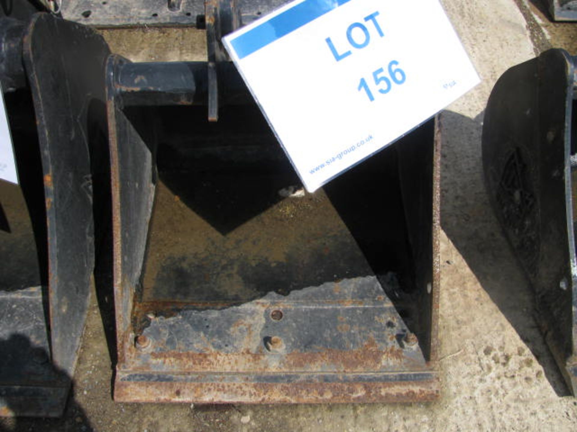 Rhinox P Part No. 1L18 excavator bucket