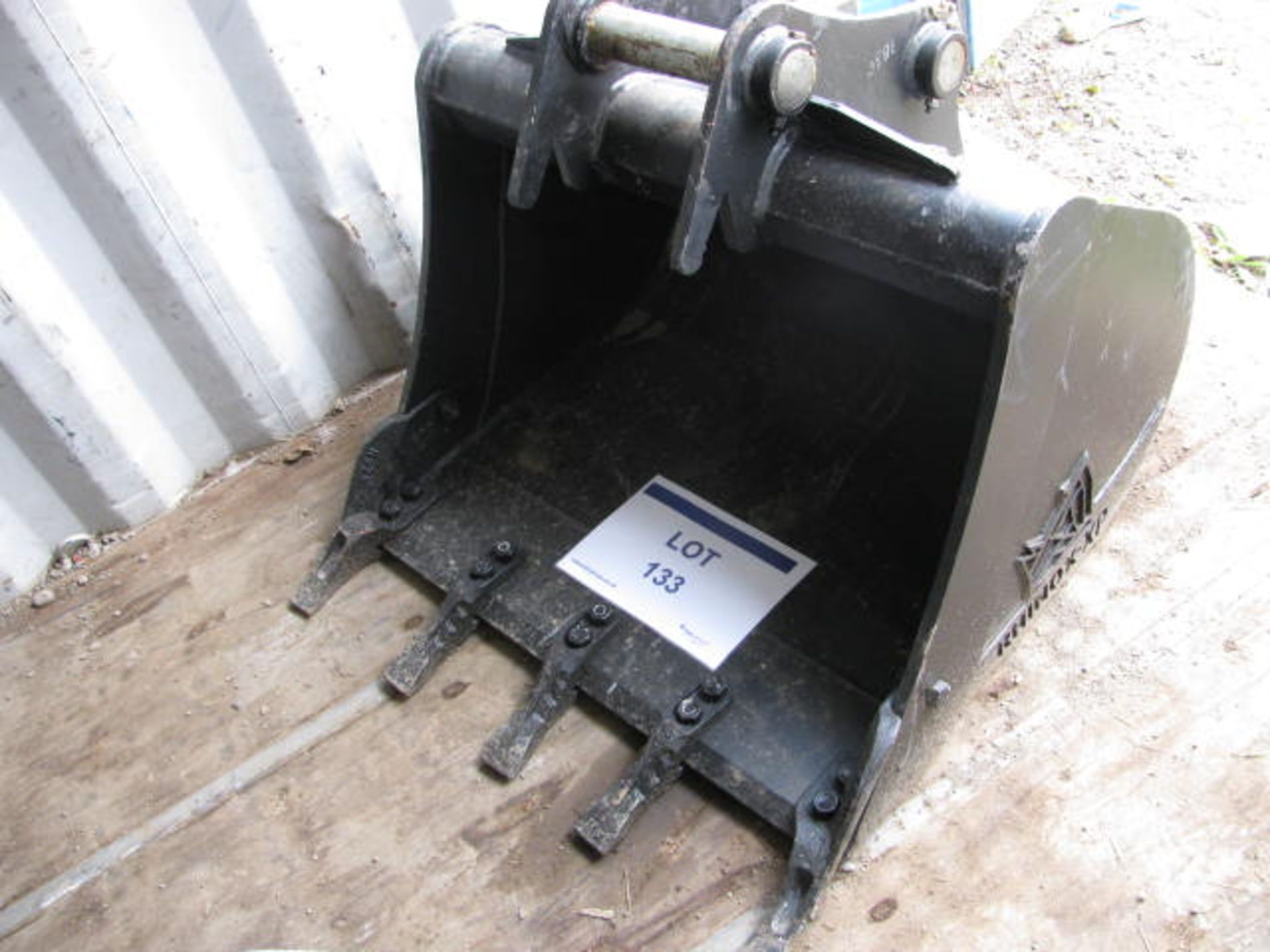 Rhinox Part No. 7B36 excavator bucket - Image 2 of 3