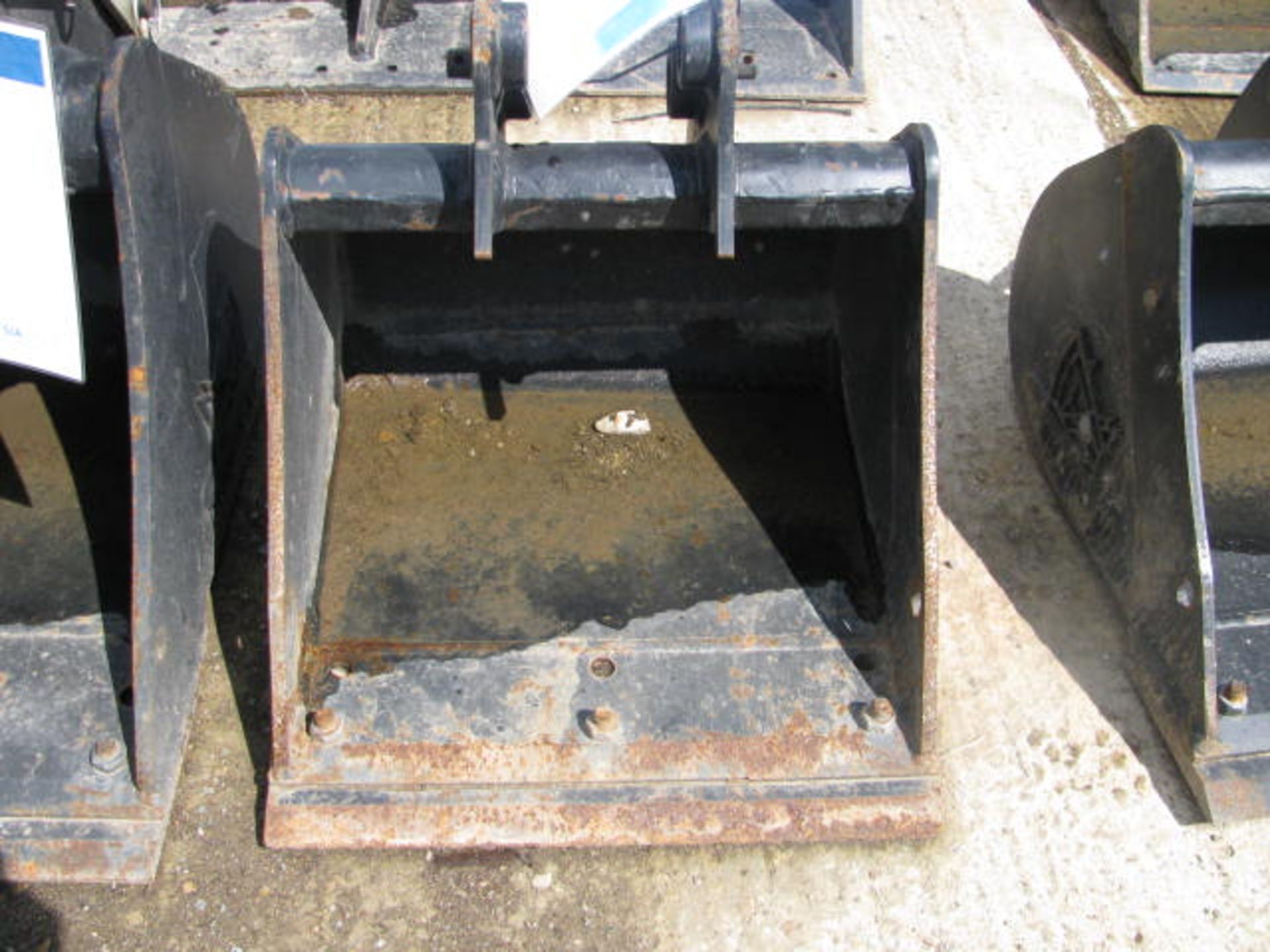 Rhinox P Part No. 1L18 excavator bucket - Image 2 of 4