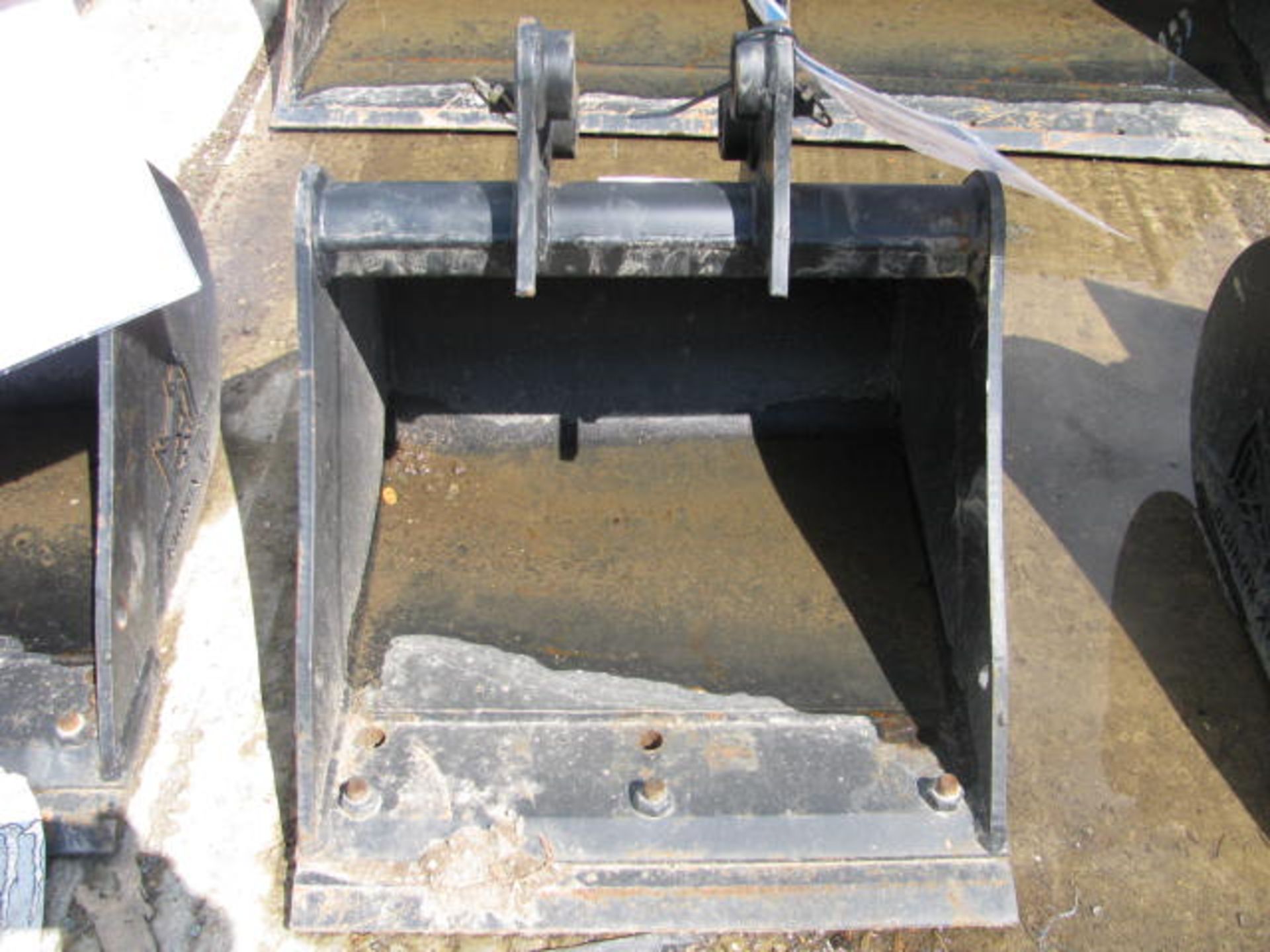 Rhinox P Part No. 1L18 excavator bucket - Image 4 of 4