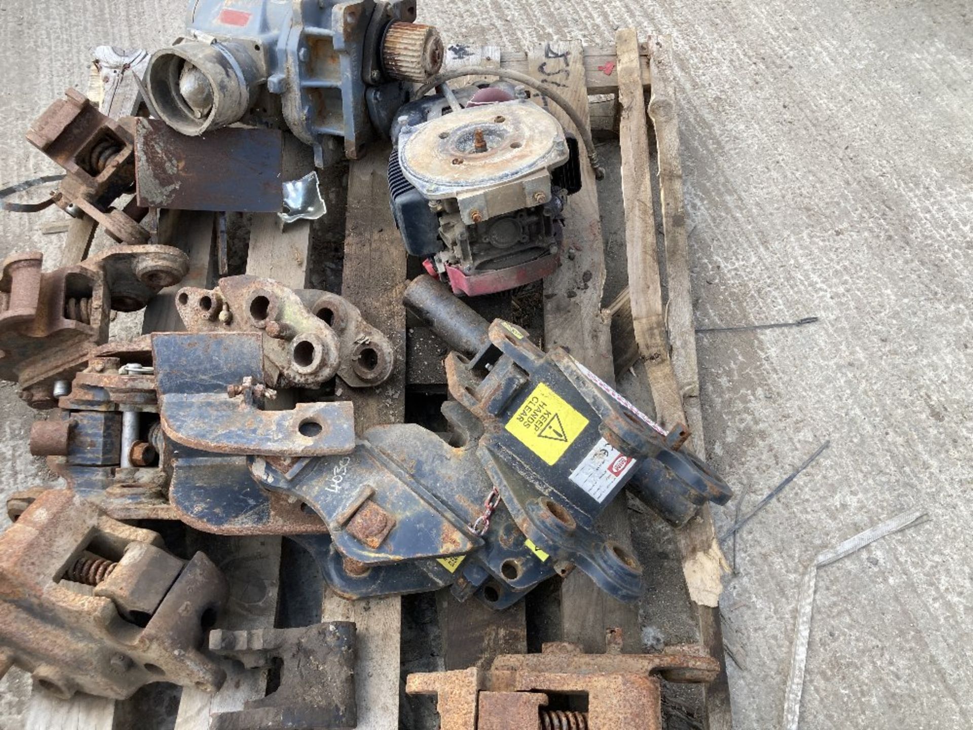 (7) Excavator Hitches & (2) Motors - Image 6 of 6