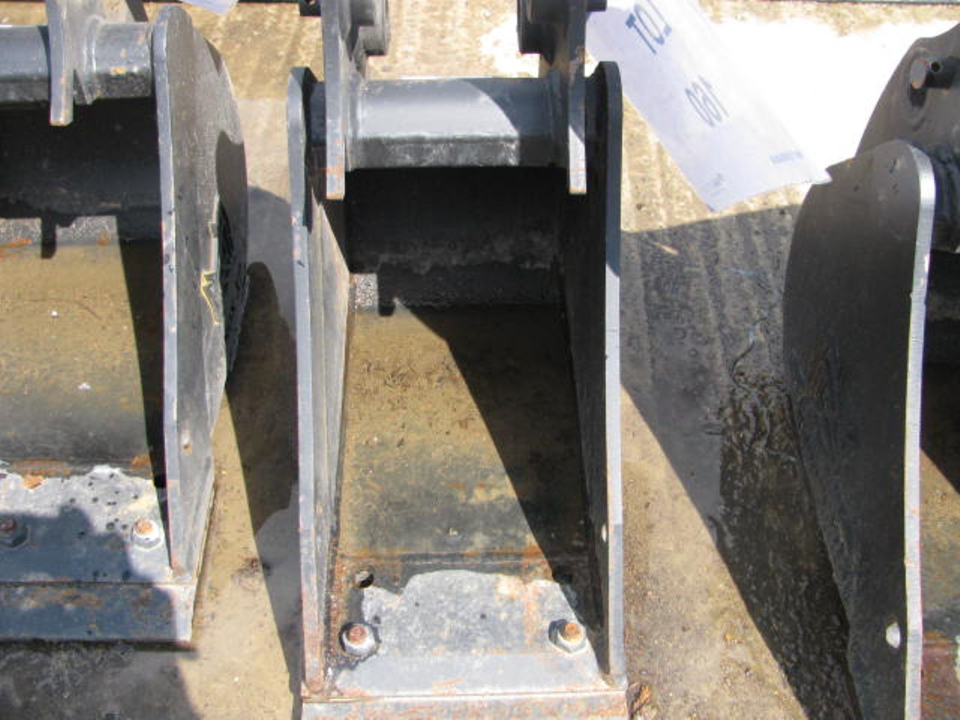 Rhinox XP Part No. 1L9 excavator bucket