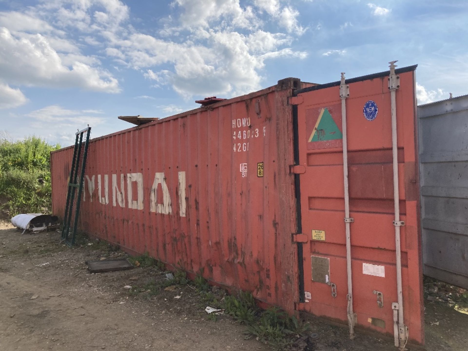 40ft Steel shipping container & Contents