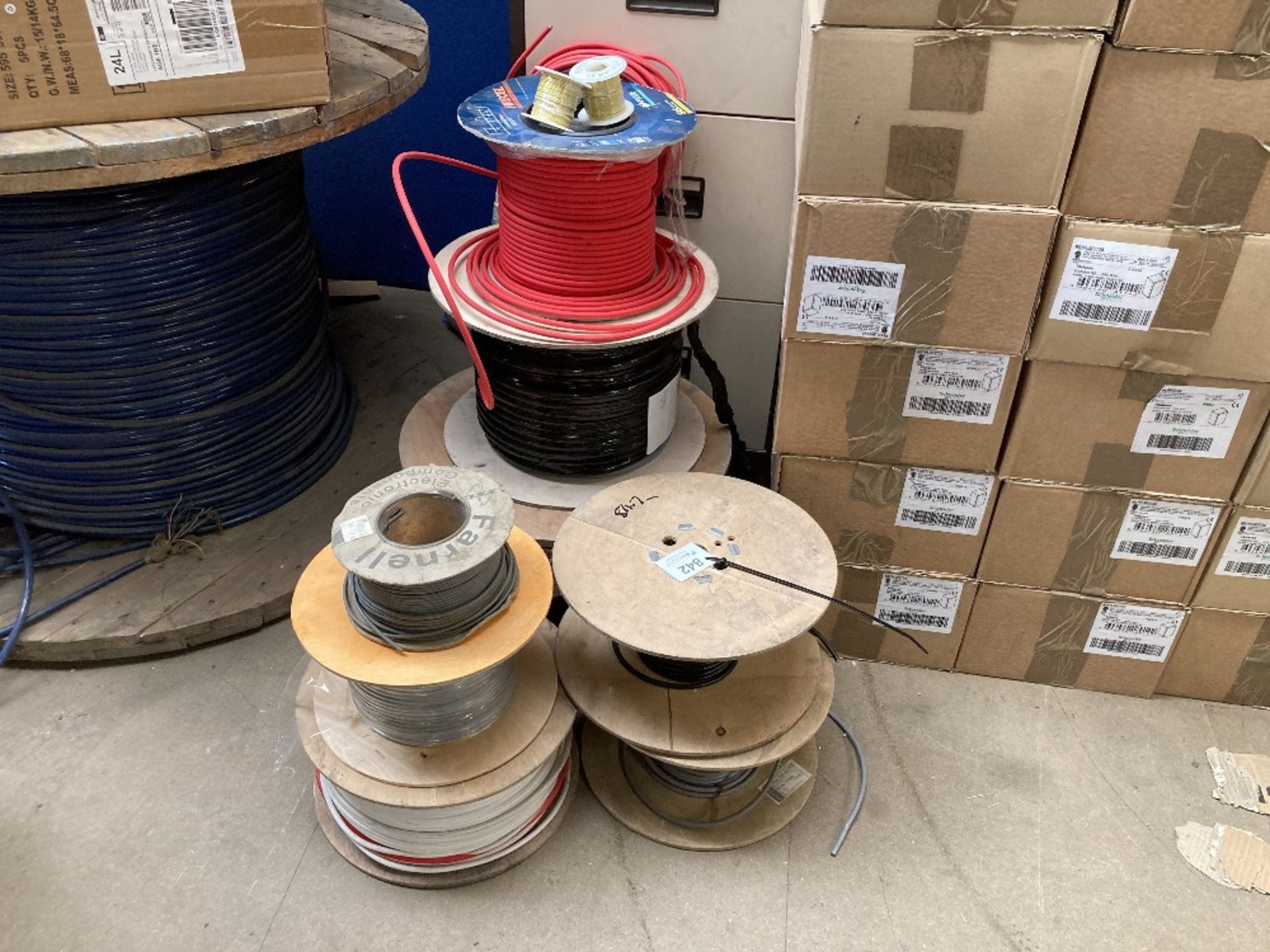 Quantity of electrical cable reels