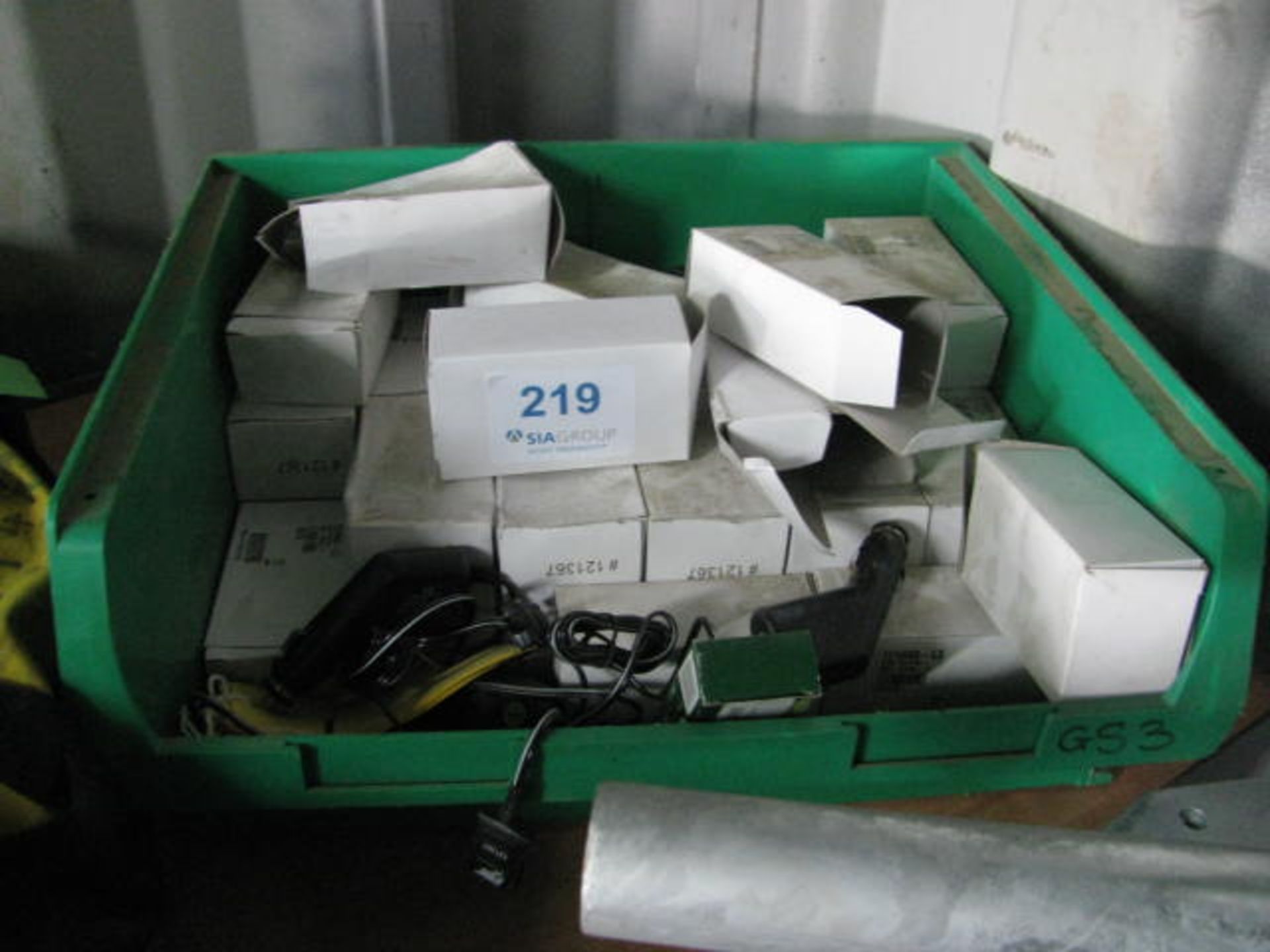 Box containing approximately (30) Honeywell 12v car chargers No.121660-L3