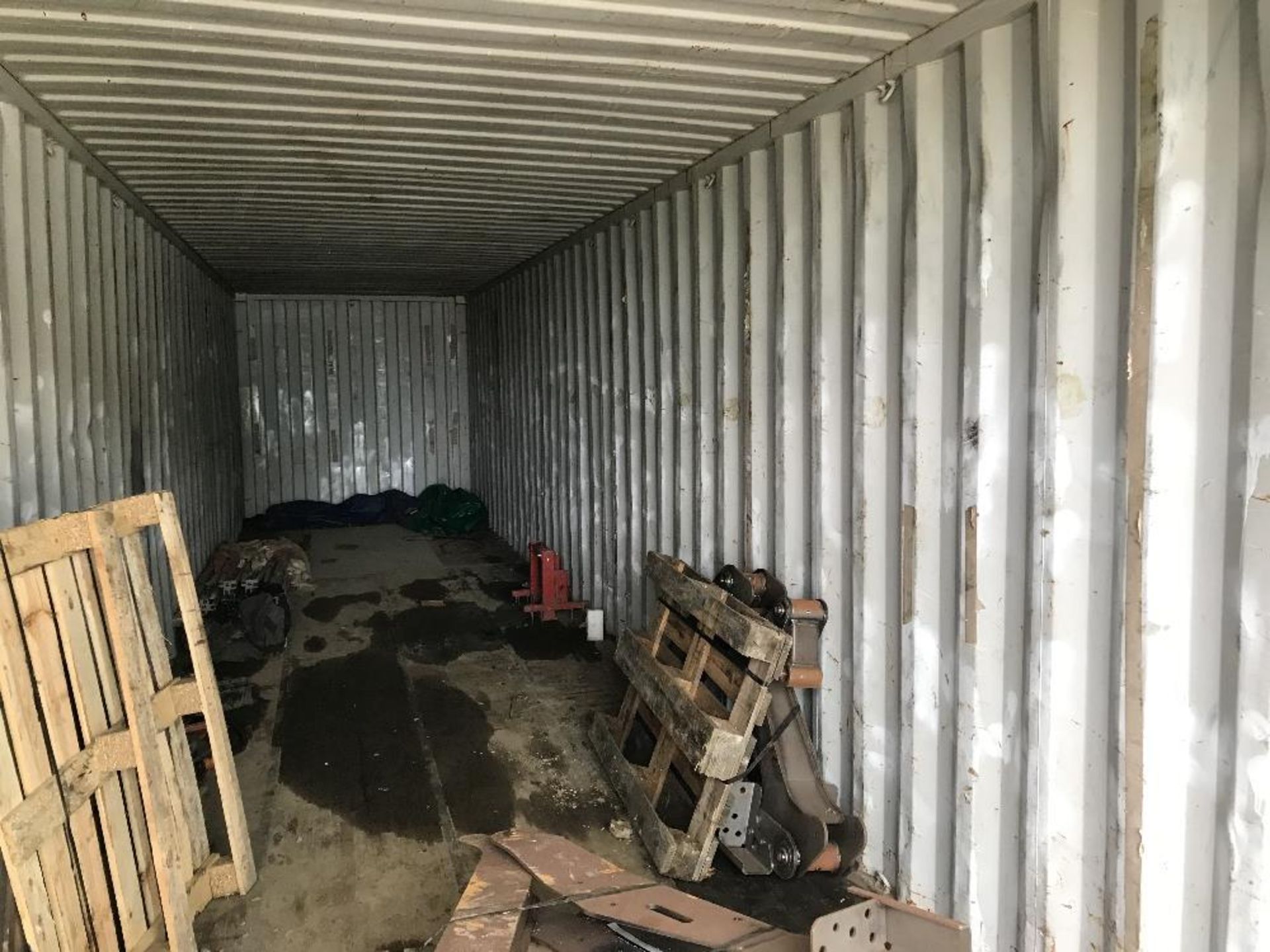 40ft Steel shipping container - Image 4 of 13