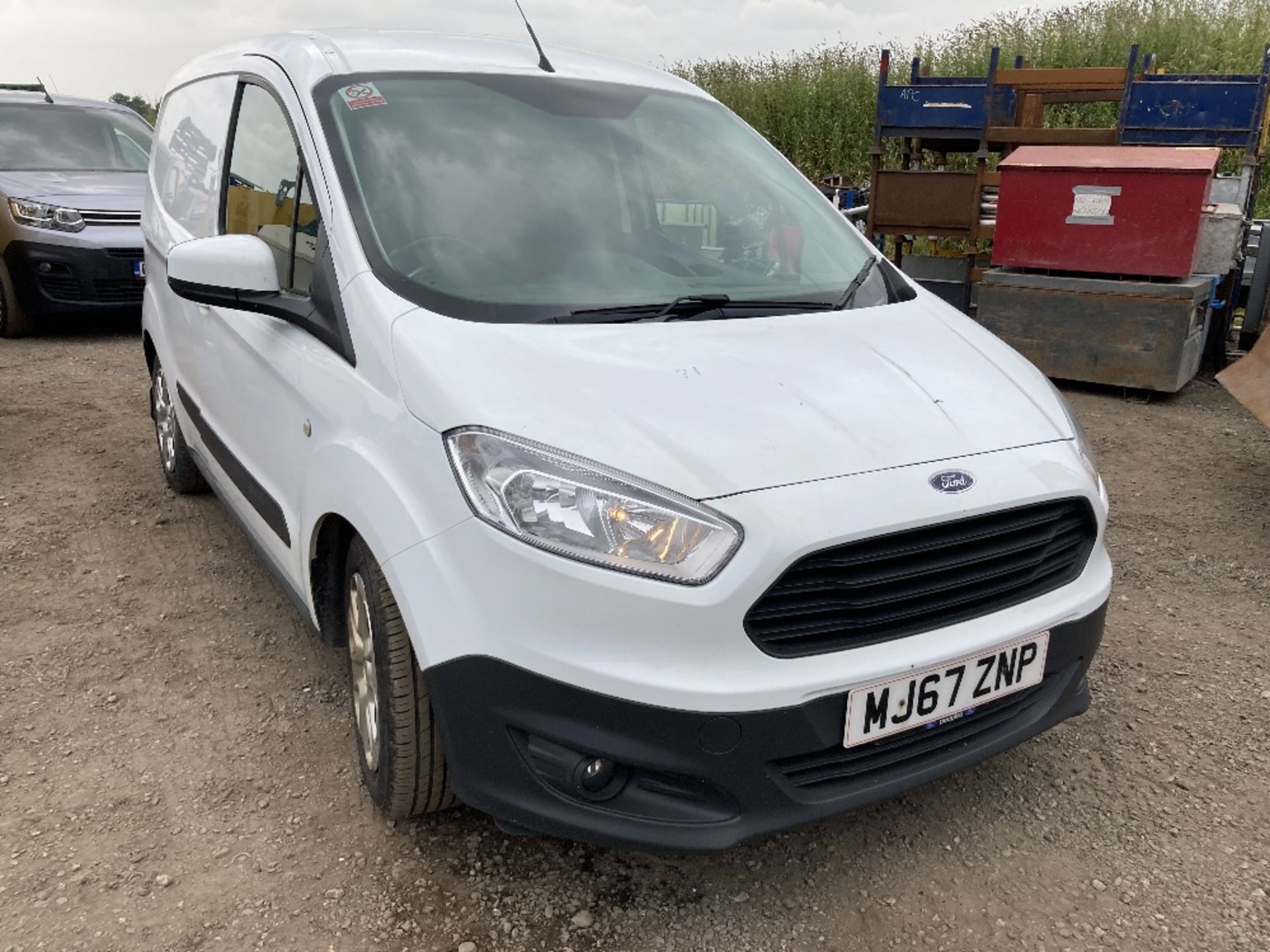 Ford Transit Courier Trend TDCi 1.5 diesel Panel Van MJ67 ZNP - Image 12 of 26