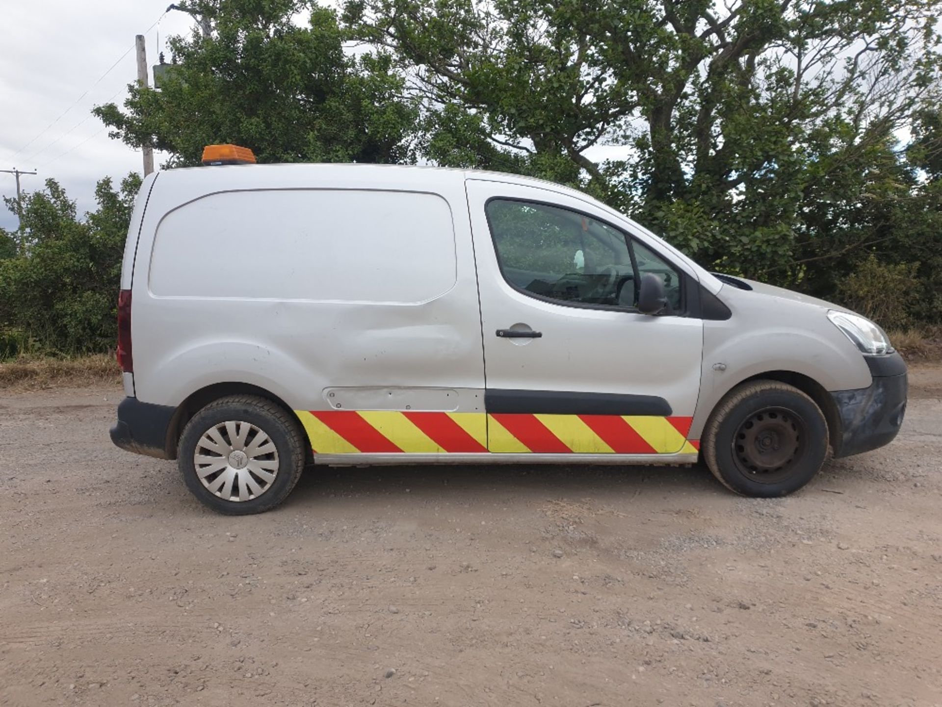 Citroen Berlingo 625 En 1.6l Diesel SWB panel van YY64 CVT - Image 9 of 22