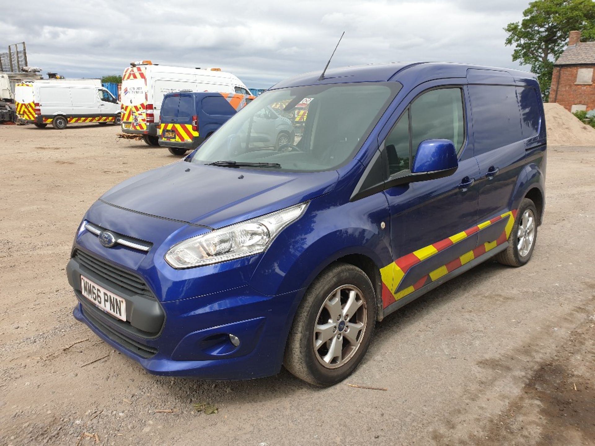 Ford Transit Connect 1.5l Diesel SWB panel van MM66 PNN - Image 6 of 20