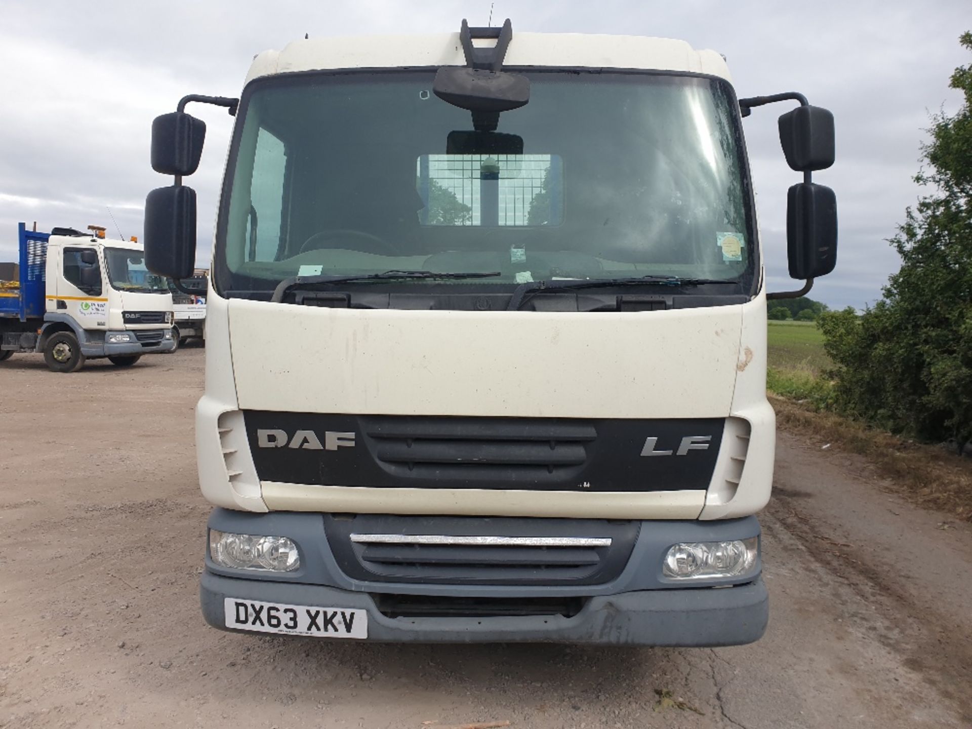 DAF LF FA 45.160 Ti with Brit-Tipp tipper body DX63 XKV - Image 2 of 10