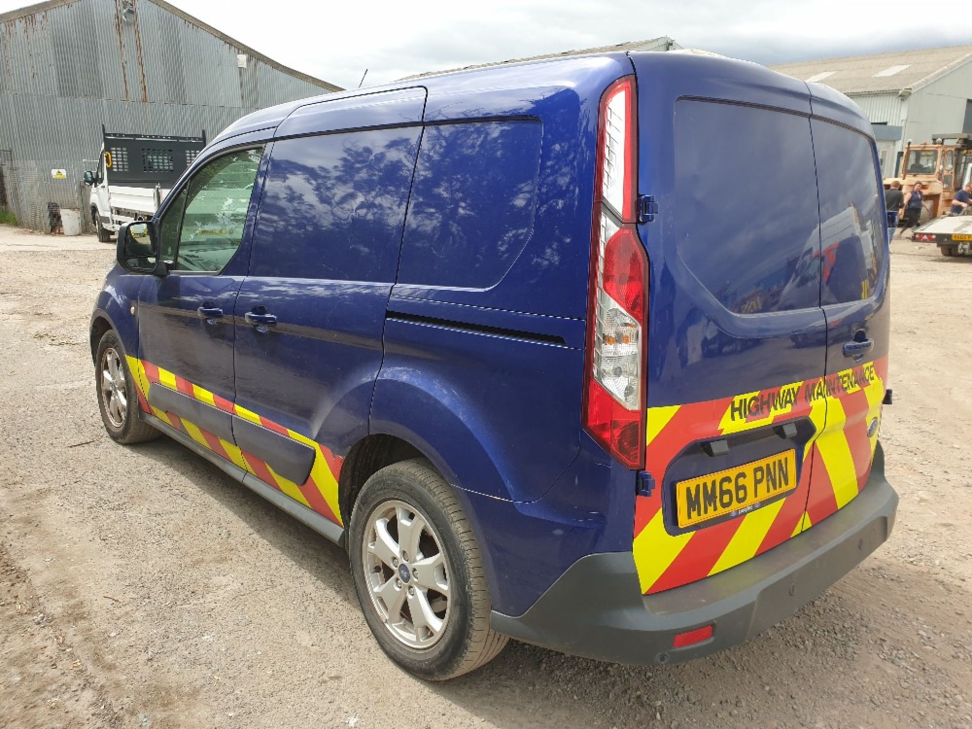 Ford Transit Connect 1.5l Diesel SWB panel van MM66 PNN - Image 7 of 20