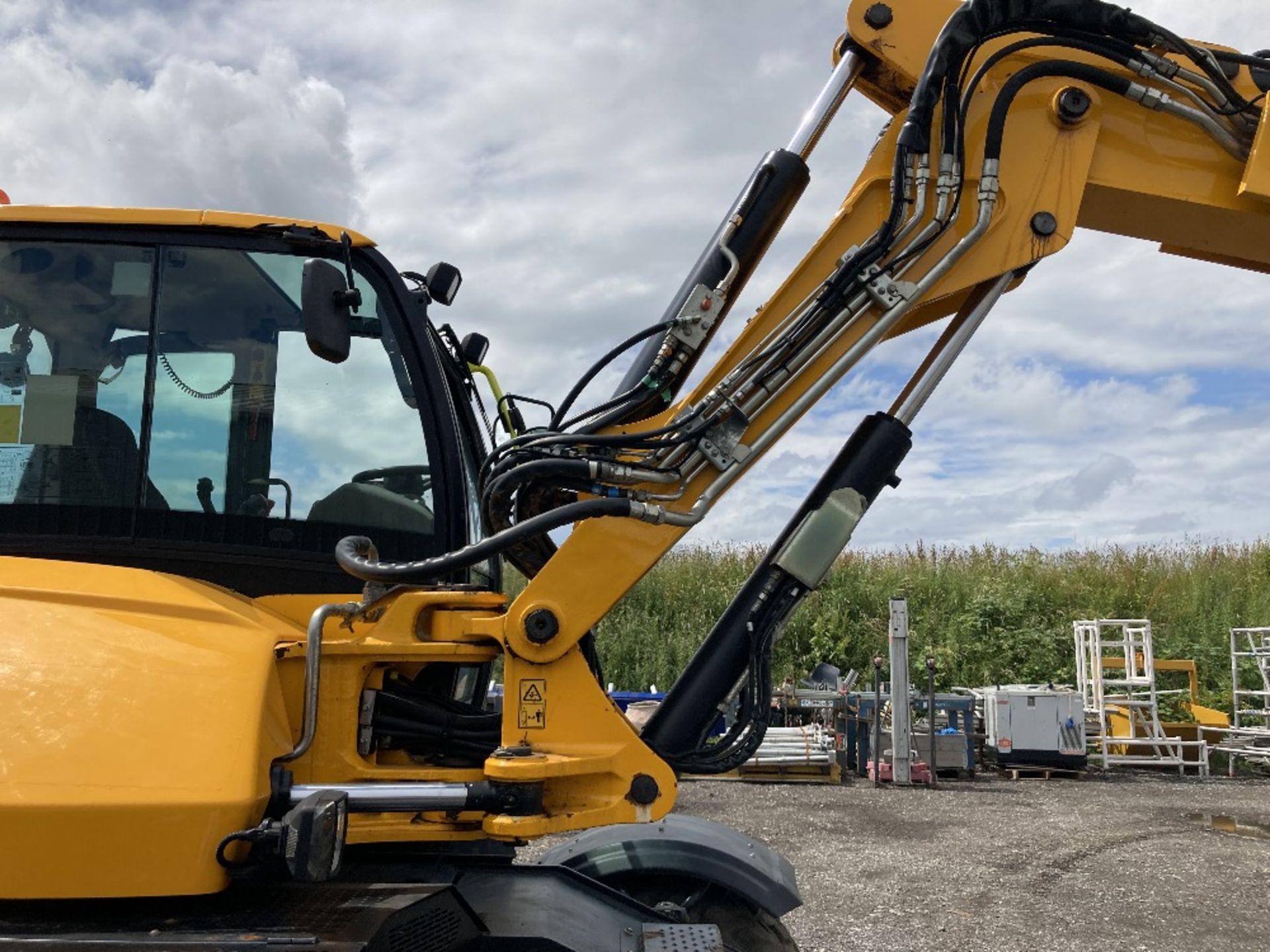 JCB Hydrodig HD110WT T4 Wheeled Excavator - Image 7 of 25