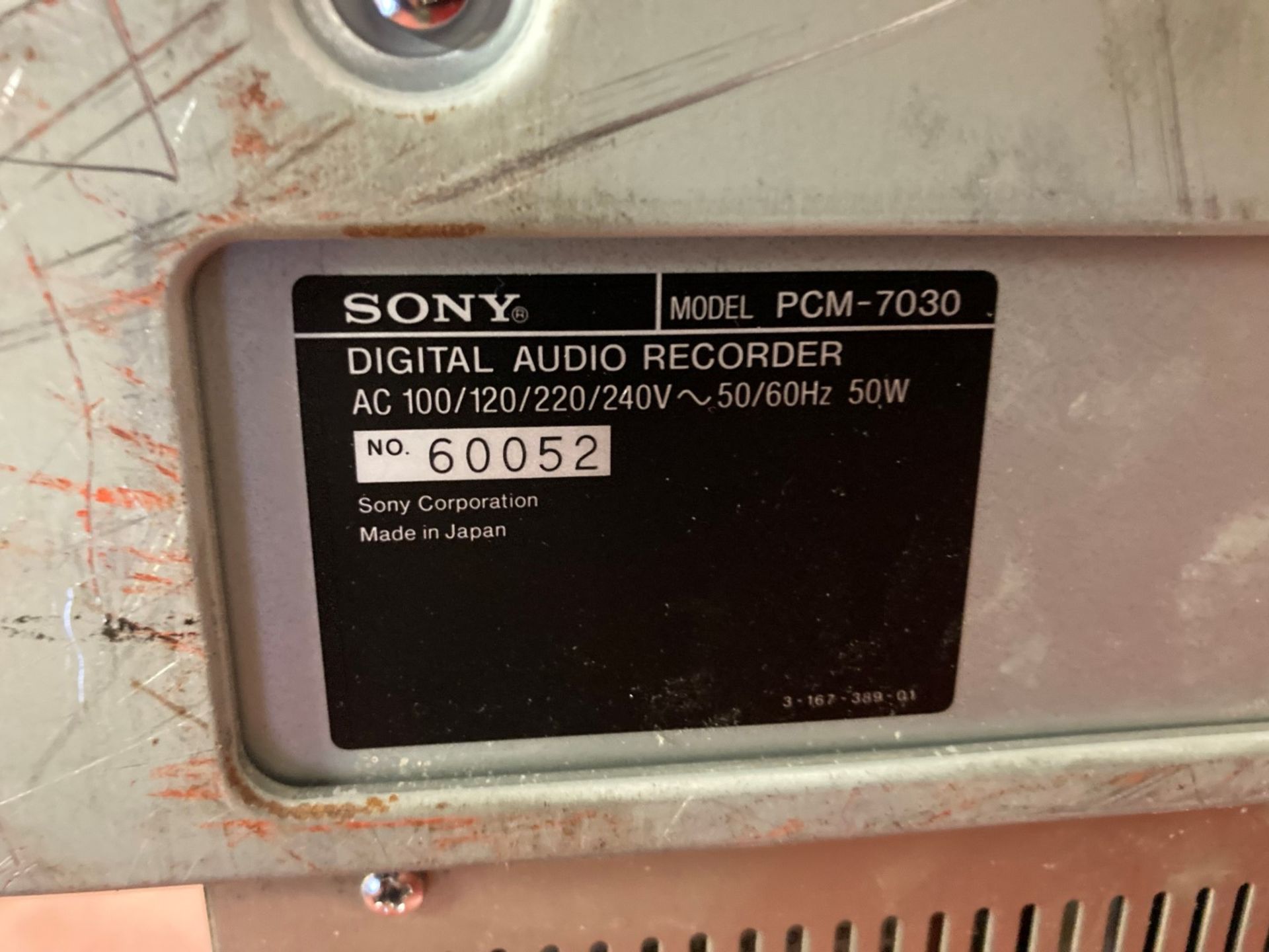 Sony PCM-7030 professional DAT recorder - Bild 4 aus 4