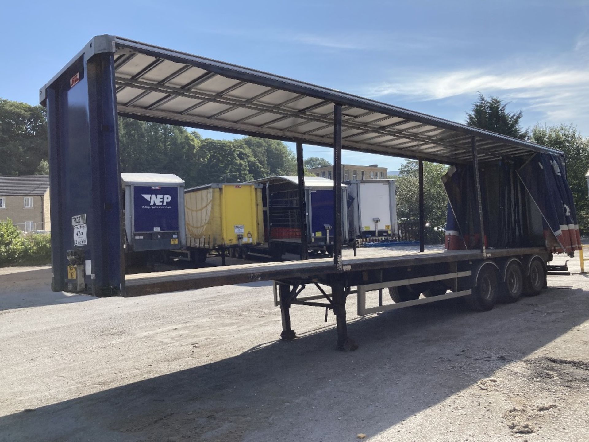 SDC 13.7mtr tri-axle curtainside trailer - Image 14 of 15