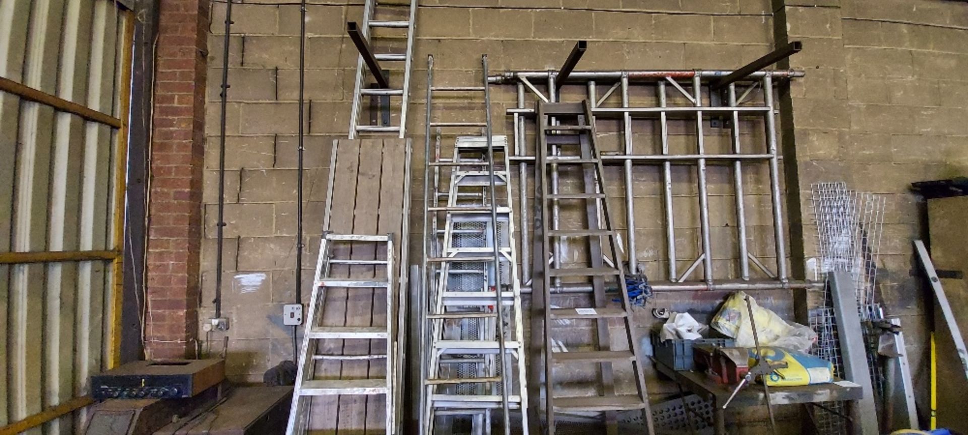 (7) Ladders and Scaffold Parts