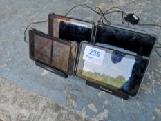 (4) Poindus VariPAD W1 7" Tablets & Docking Stations
