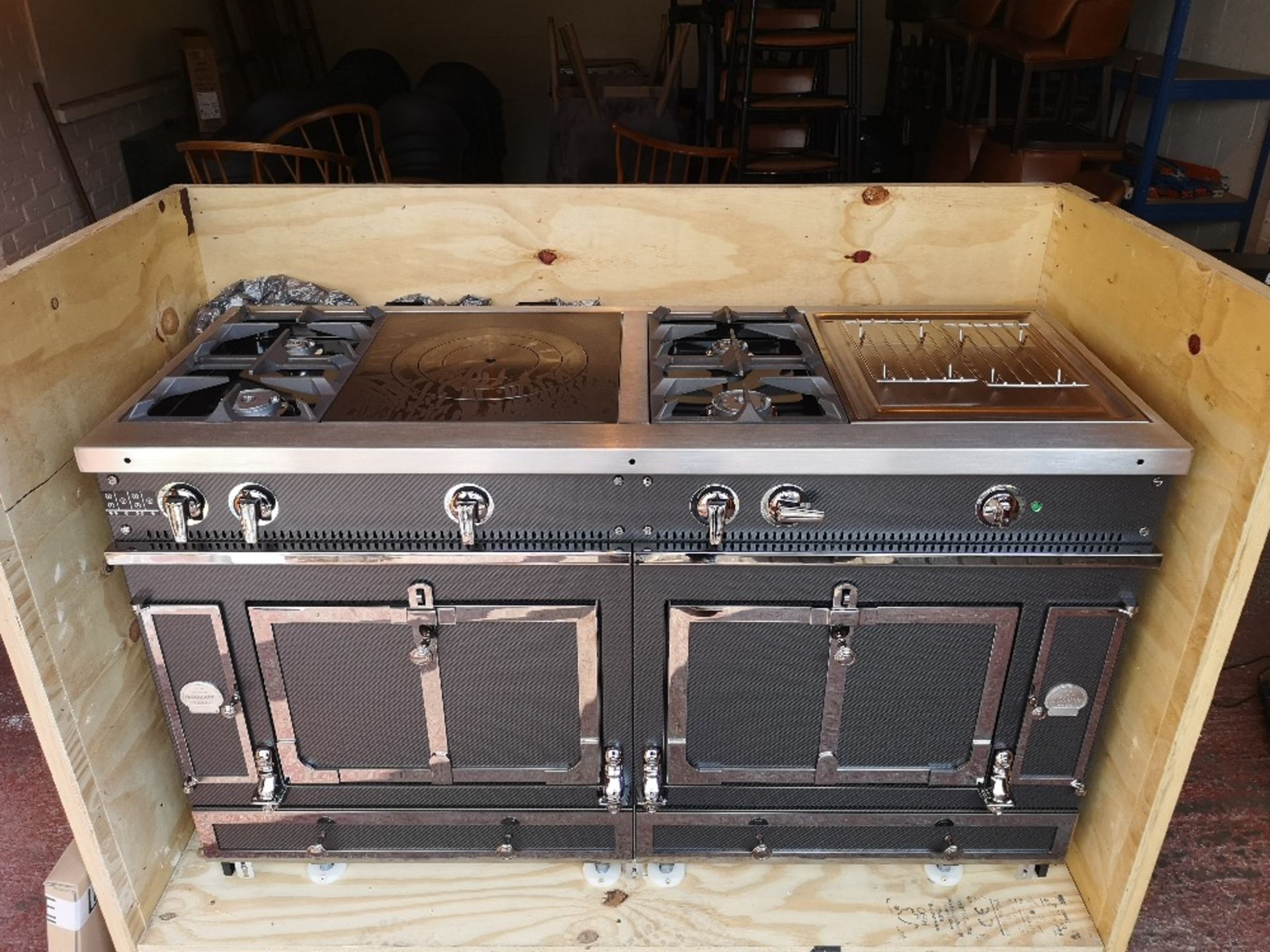 La Cornue Le Chateau 150 Carbon Edition range oven - Image 4 of 13