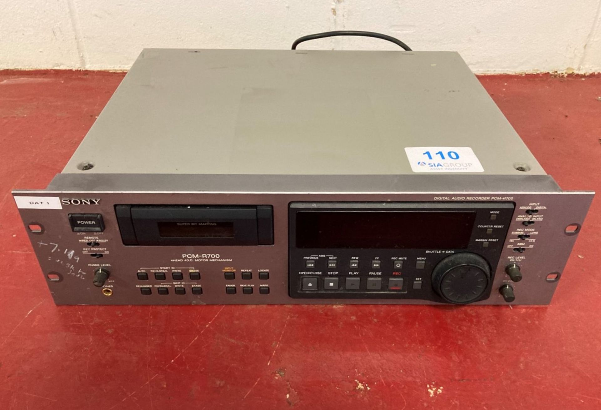 Sony PCM-R700 professional DAT recorder