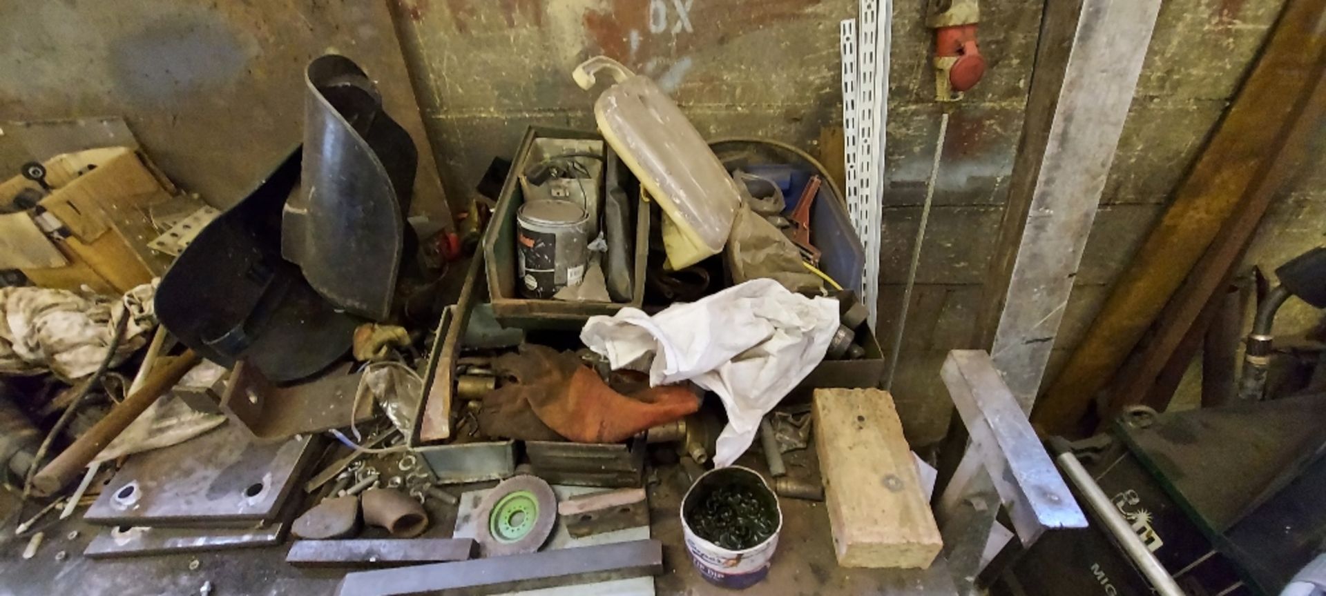 Workbench and Contents - To Include: Handtools, Vice, Manual Pipe Bender, Powertools - Image 5 of 5