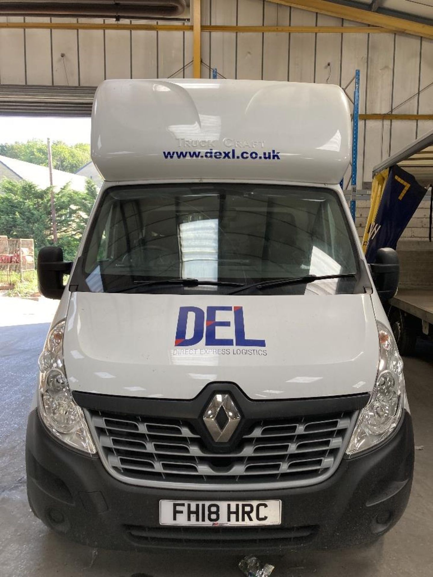 Renault Master L3 DCI130 3T5 Comfort chassis cab curtainside van with DEL 500kg - Image 7 of 22
