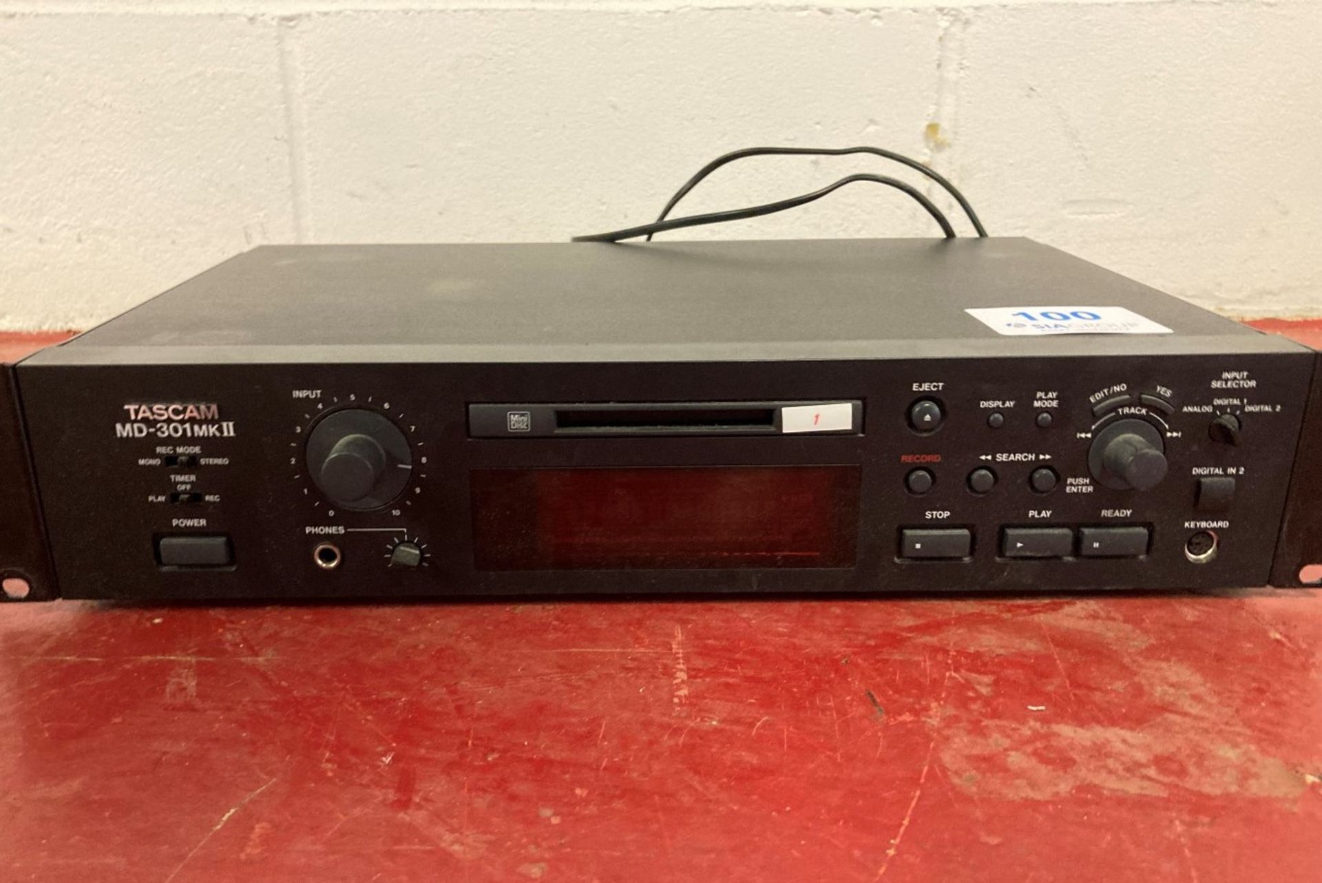 Tascam MD-301 MKII mini disk player / recorder - Image 2 of 4