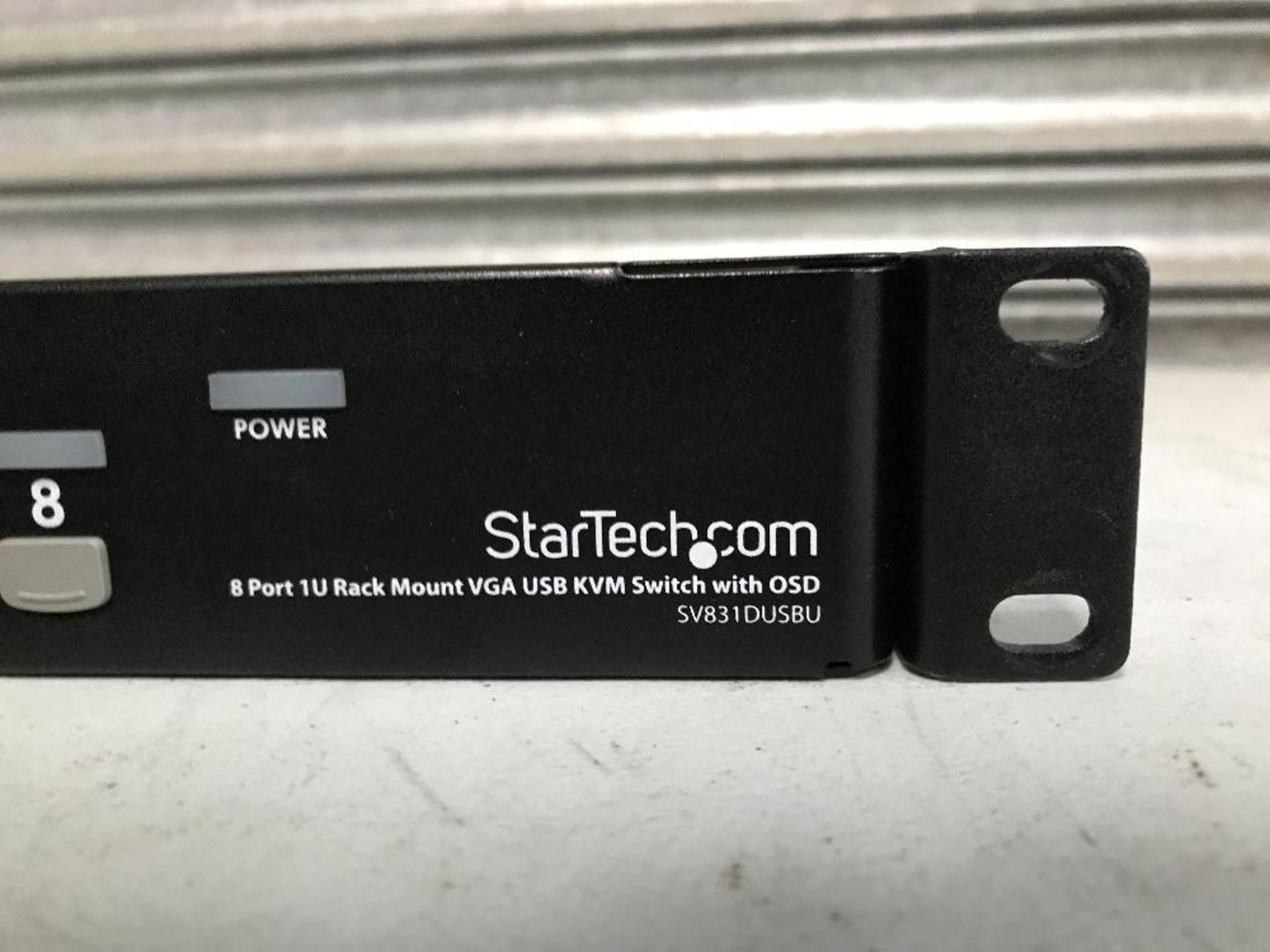 Star Tech 8 port switch Model SV831DUSBUK - Image 2 of 4