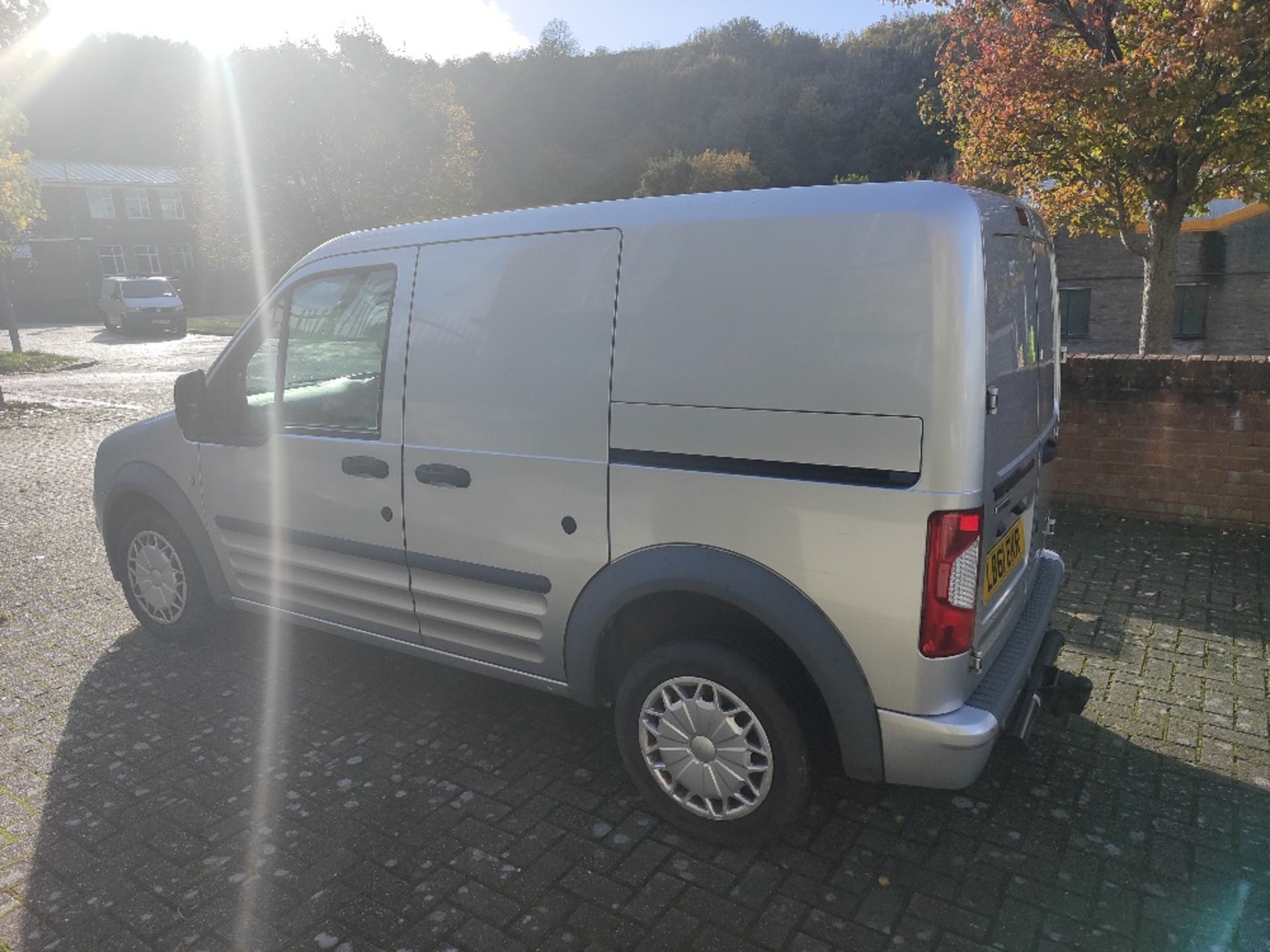 Ford Transit Connect 90 T200 T - LB61 EKR - Image 4 of 17