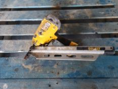 Dewalt Pneumatic Nail Gun