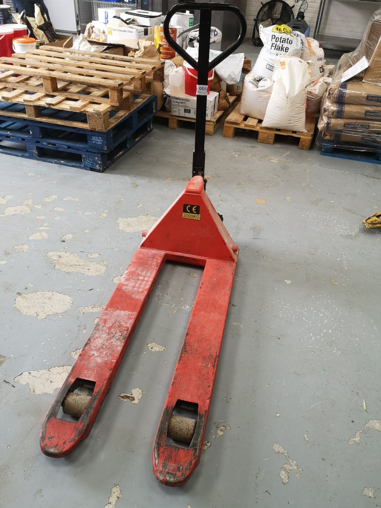 2,000kg Pallet Truck