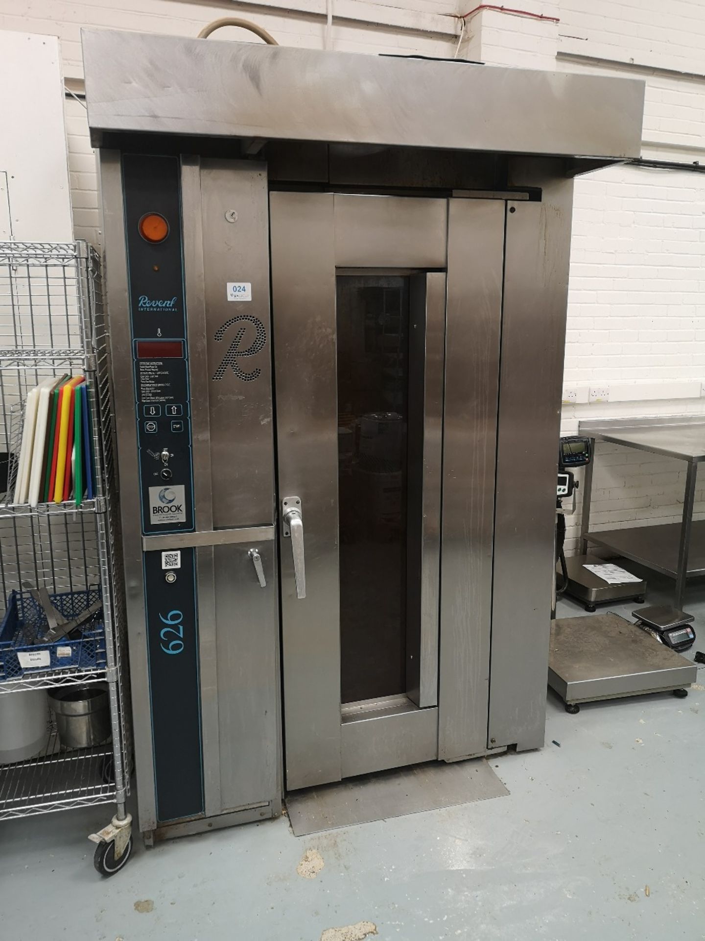 Revent International 626 Rotating Single Rack Electric Steam Baking Oven - Image 2 of 10