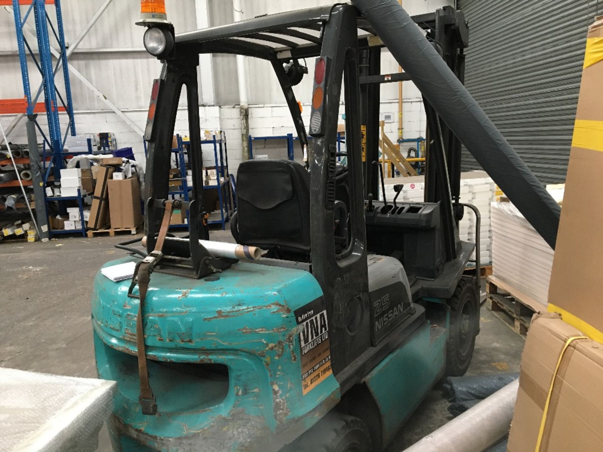 Nissan 25 UD02A25PO 2500kg capacity gas powered forklift truck - Image 3 of 6