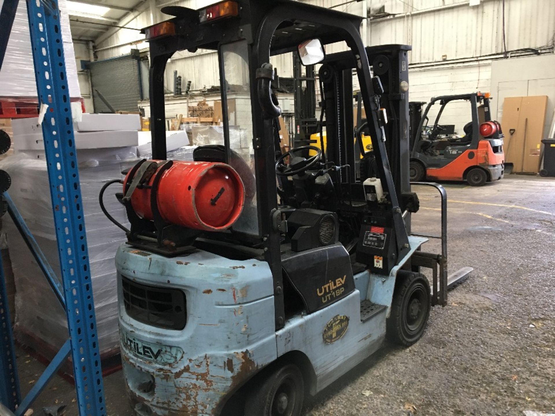 Utilev UT18P 1250kg capacity gas operated forklift truck - Image 3 of 6