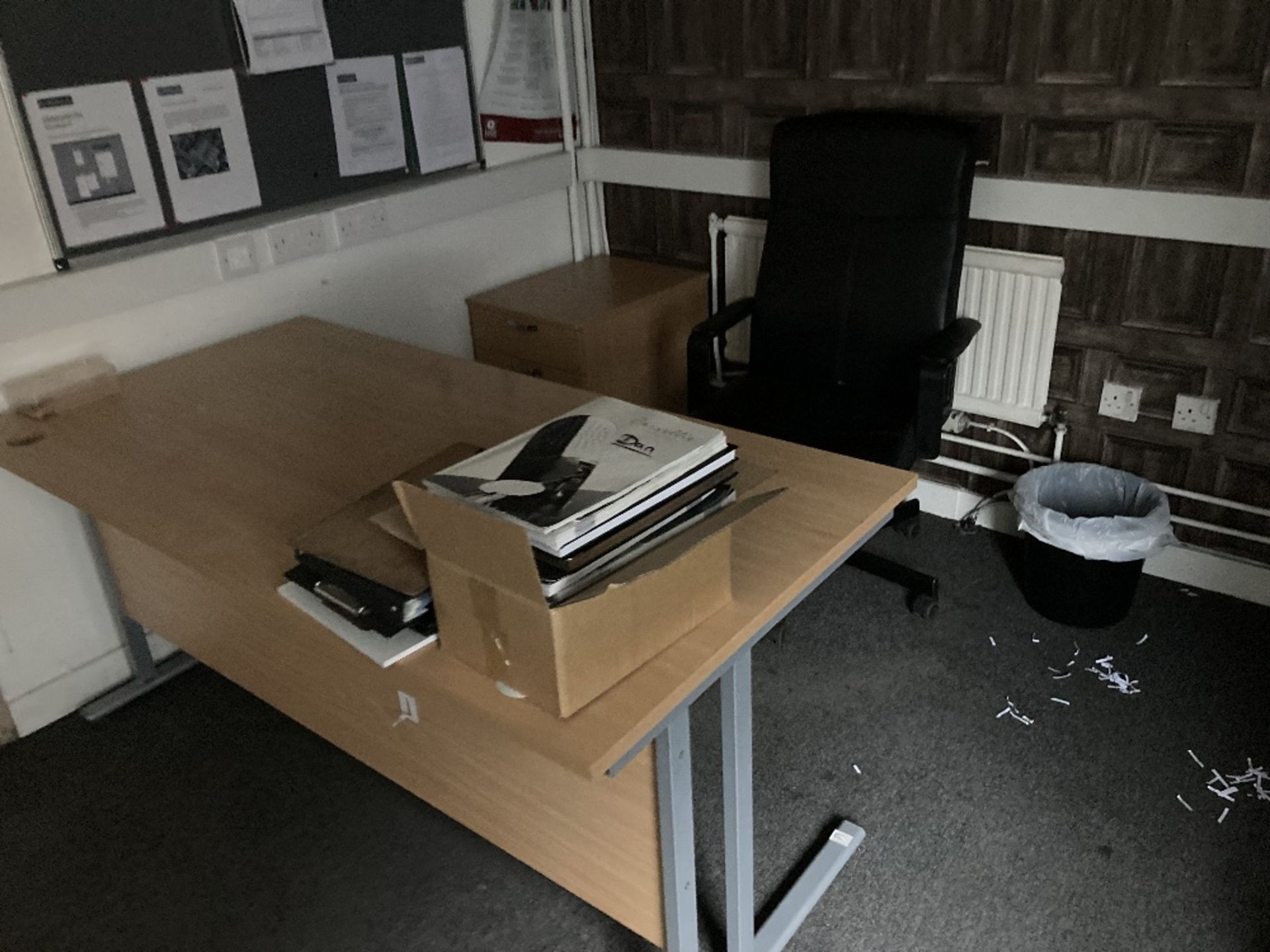 Contents of ground floor shared office to include - Image 8 of 8